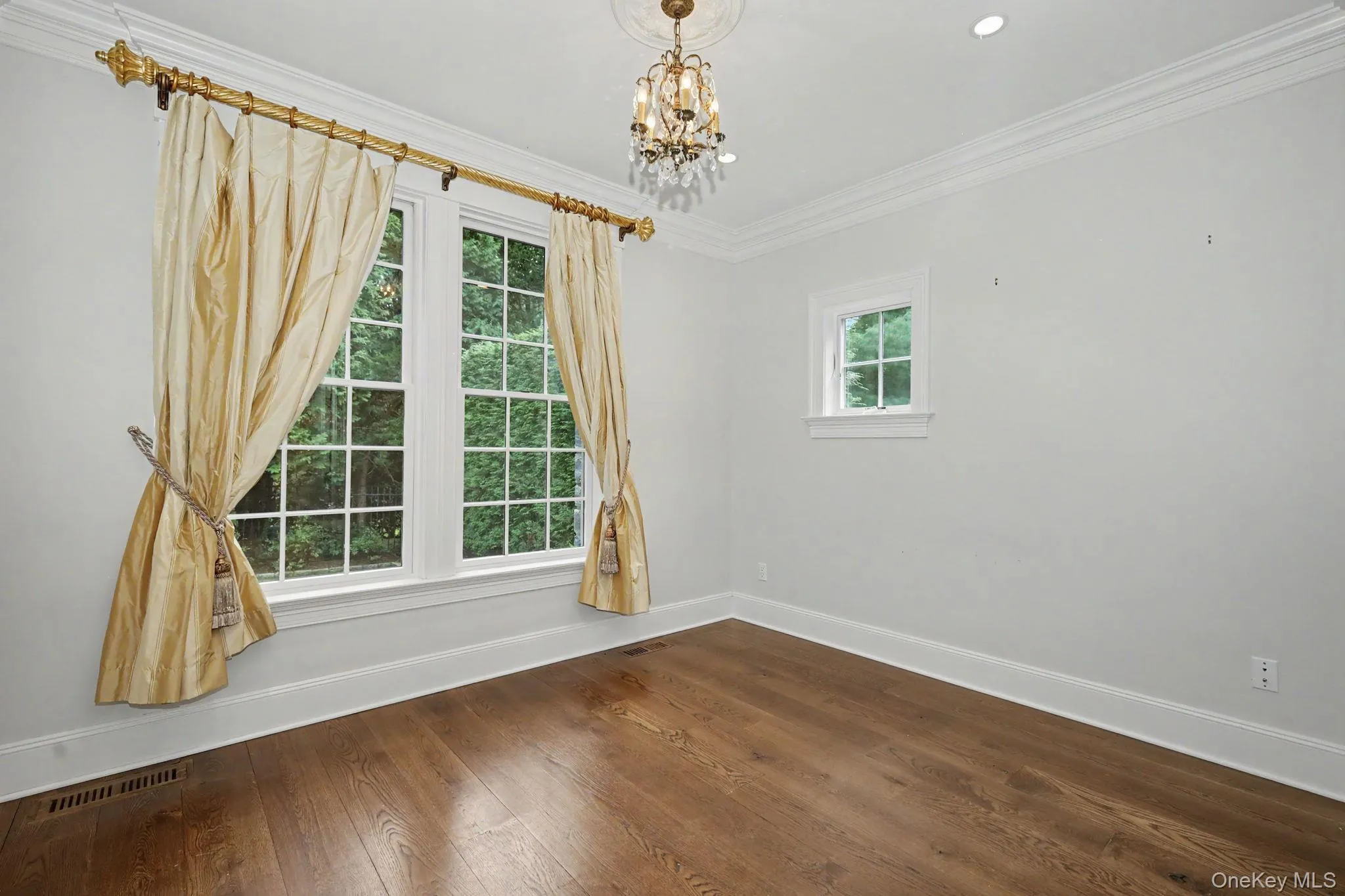386 Westover Road, Stamford, CT, 4 Bedroom Bedrooms, 11 Room Rooms,5 BathroomBathrooms,Residential Lease,For Rent,Westover,0,1051869 386 Westover Road, Stamford, CT, 4 Bedroom Bedrooms, 11 Room Rooms,5 BathroomBathrooms,Residential Lease,For Rent,Westover,0,1051869