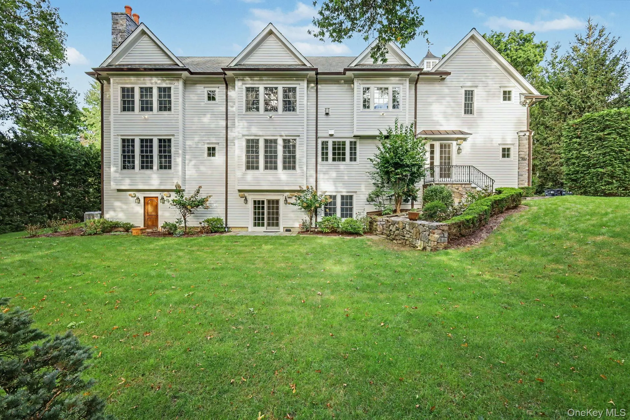 386 Westover Road, Stamford, CT, 4 Bedroom Bedrooms, 11 Room Rooms,5 BathroomBathrooms,Residential Lease,For Rent,Westover,0,1051869 386 Westover Road, Stamford, CT, 4 Bedroom Bedrooms, 11 Room Rooms,5 BathroomBathrooms,Residential Lease,For Rent,Westover,0,1051869