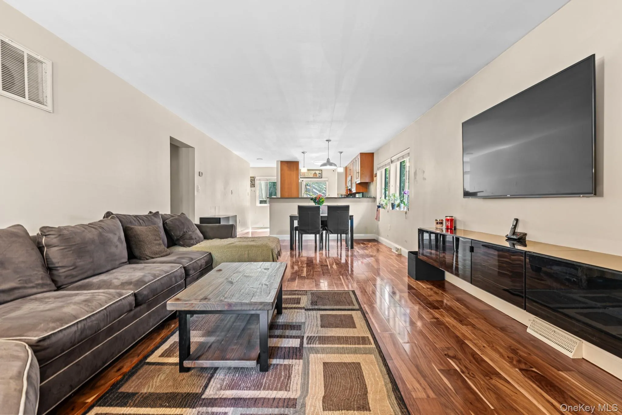 11 Nicole Circle, Ossining, NY, 2 Bedrooms Bedrooms, 7 Rooms Rooms,2 BathroomsBathrooms,Residential Lease,For Rent,Nicole,0,1051873 11 Nicole Circle, Ossining, NY, 2 Bedrooms Bedrooms, 7 Rooms Rooms,2 BathroomsBathrooms,Residential Lease,For Rent,Nicole,0,1051873