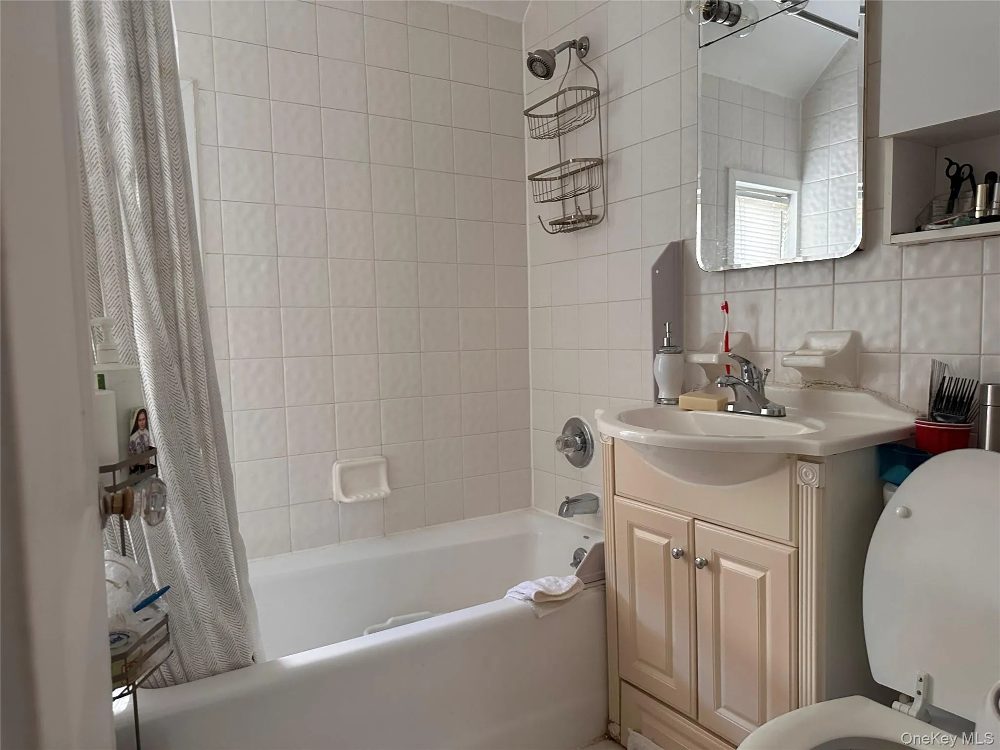 612 8th Avenue, Mount Vernon, NY, 3 Bedrooms Bedrooms, 7 Rooms Rooms,1 BathroomBathrooms,Residential,For Rent,8th,0,1051878 612 8th Avenue, Mount Vernon, NY, 3 Bedrooms Bedrooms, 7 Rooms Rooms,1 BathroomBathrooms,Residential,For Rent,8th,0,1051878