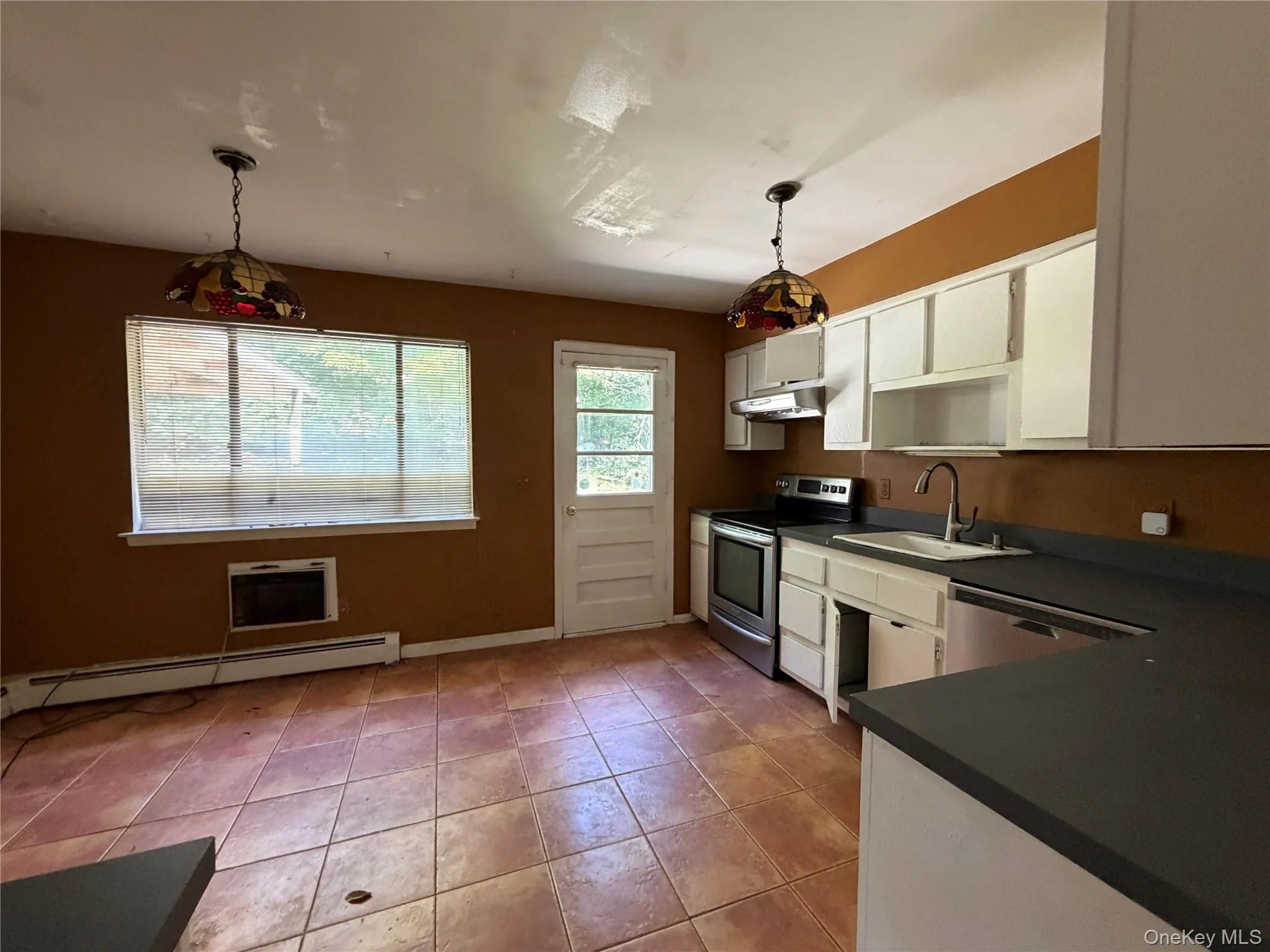 17 Franklin Drive, Somers, NY, 4 Bedrooms Bedrooms, 8 Rooms Rooms,2 BathroomsBathrooms,Residential,For Rent,Franklin,0,1051879 17 Franklin Drive, Somers, NY, 4 Bedrooms Bedrooms, 8 Rooms Rooms,2 BathroomsBathrooms,Residential,For Rent,Franklin,0,1051879