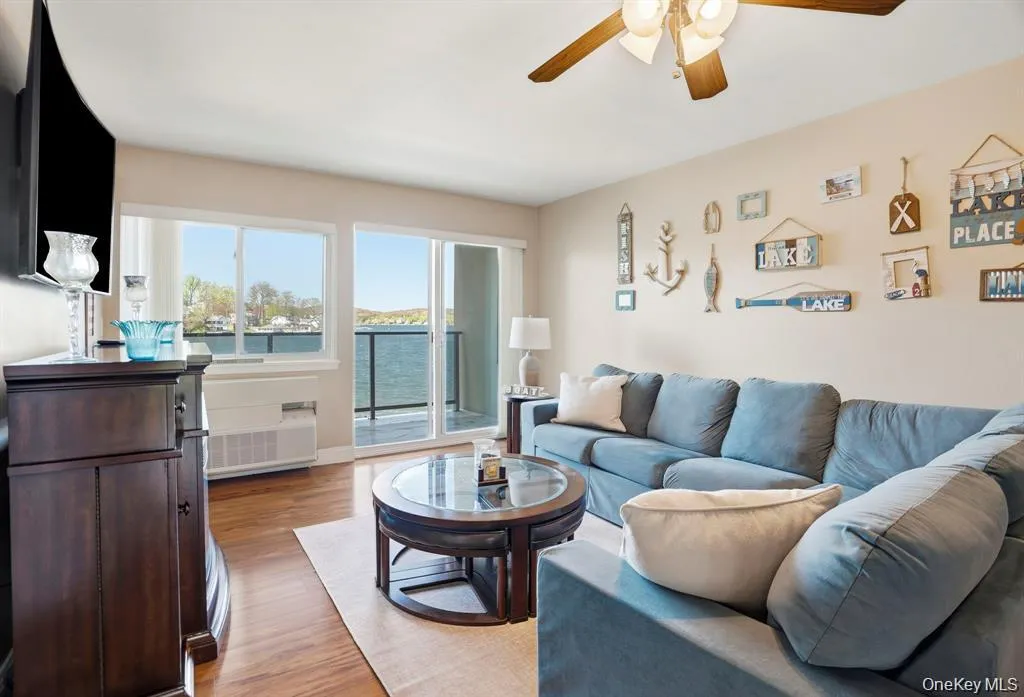 4 Marina Drive, Carmel, NY, 1 Bedroom Bedrooms, 5 Rooms Rooms,1 BathroomBathrooms,Residential Lease,For Rent,Marina,0,1051885 4 Marina Drive, Carmel, NY, 1 Bedroom Bedrooms, 5 Rooms Rooms,1 BathroomBathrooms,Residential Lease,For Rent,Marina,0,1051885