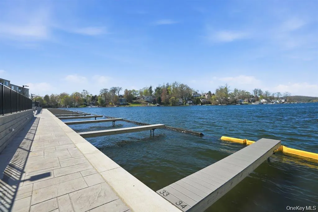 4 Marina Drive, Carmel, NY, 1 Bedroom Bedrooms, 5 Rooms Rooms,1 BathroomBathrooms,Residential Lease,For Rent,Marina,0,1051885 4 Marina Drive, Carmel, NY, 1 Bedroom Bedrooms, 5 Rooms Rooms,1 BathroomBathrooms,Residential Lease,For Rent,Marina,0,1051885