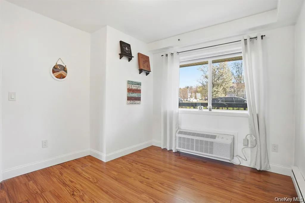 4 Marina Drive, Carmel, NY, 1 Bedroom Bedrooms, 5 Rooms Rooms,1 BathroomBathrooms,Residential Lease,For Rent,Marina,0,1051885 4 Marina Drive, Carmel, NY, 1 Bedroom Bedrooms, 5 Rooms Rooms,1 BathroomBathrooms,Residential Lease,For Rent,Marina,0,1051885