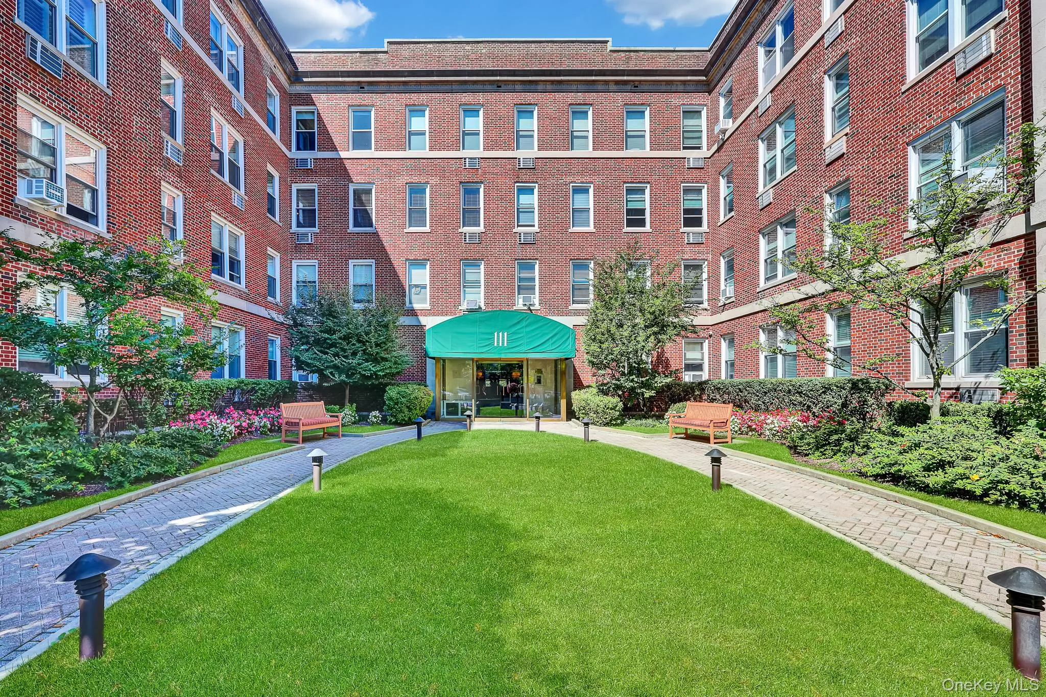 111 7th Street, Hempstead, NY, 2 Bedrooms Bedrooms, 5 Rooms Rooms,2 BathroomsBathrooms,Residential,For Rent,7th,0,1051886 111 7th Street, Hempstead, NY, 2 Bedrooms Bedrooms, 5 Rooms Rooms,2 BathroomsBathrooms,Residential,For Rent,7th,0,1051886