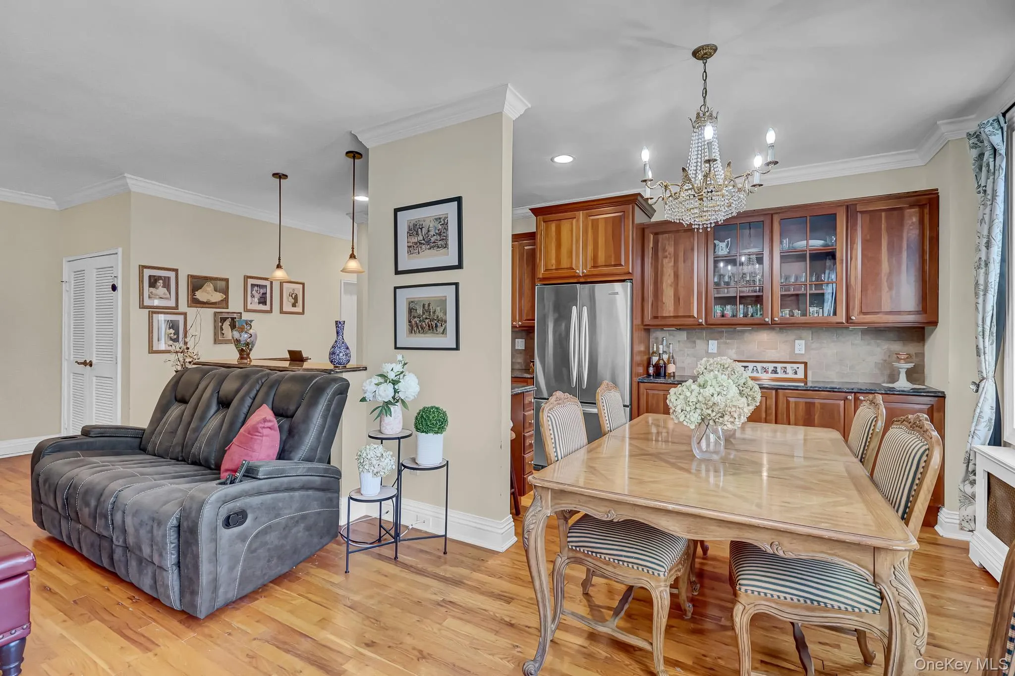 111 7th Street, Hempstead, NY, 2 Bedrooms Bedrooms, 5 Rooms Rooms,2 BathroomsBathrooms,Residential,For Rent,7th,0,1051886 111 7th Street, Hempstead, NY, 2 Bedrooms Bedrooms, 5 Rooms Rooms,2 BathroomsBathrooms,Residential,For Rent,7th,0,1051886