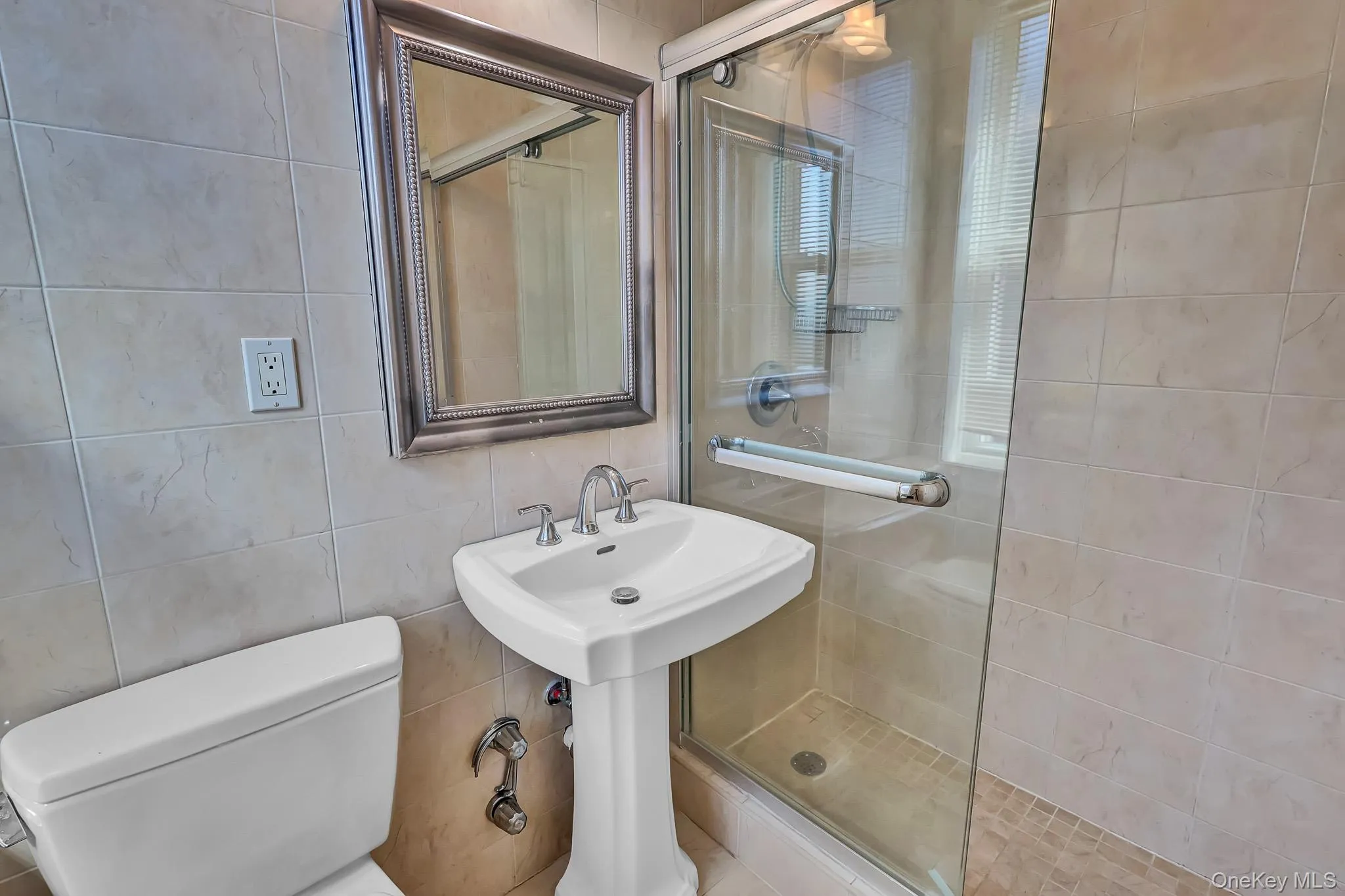 111 7th Street, Hempstead, NY, 2 Bedrooms Bedrooms, 5 Rooms Rooms,2 BathroomsBathrooms,Residential,For Rent,7th,0,1051886 111 7th Street, Hempstead, NY, 2 Bedrooms Bedrooms, 5 Rooms Rooms,2 BathroomsBathrooms,Residential,For Rent,7th,0,1051886
