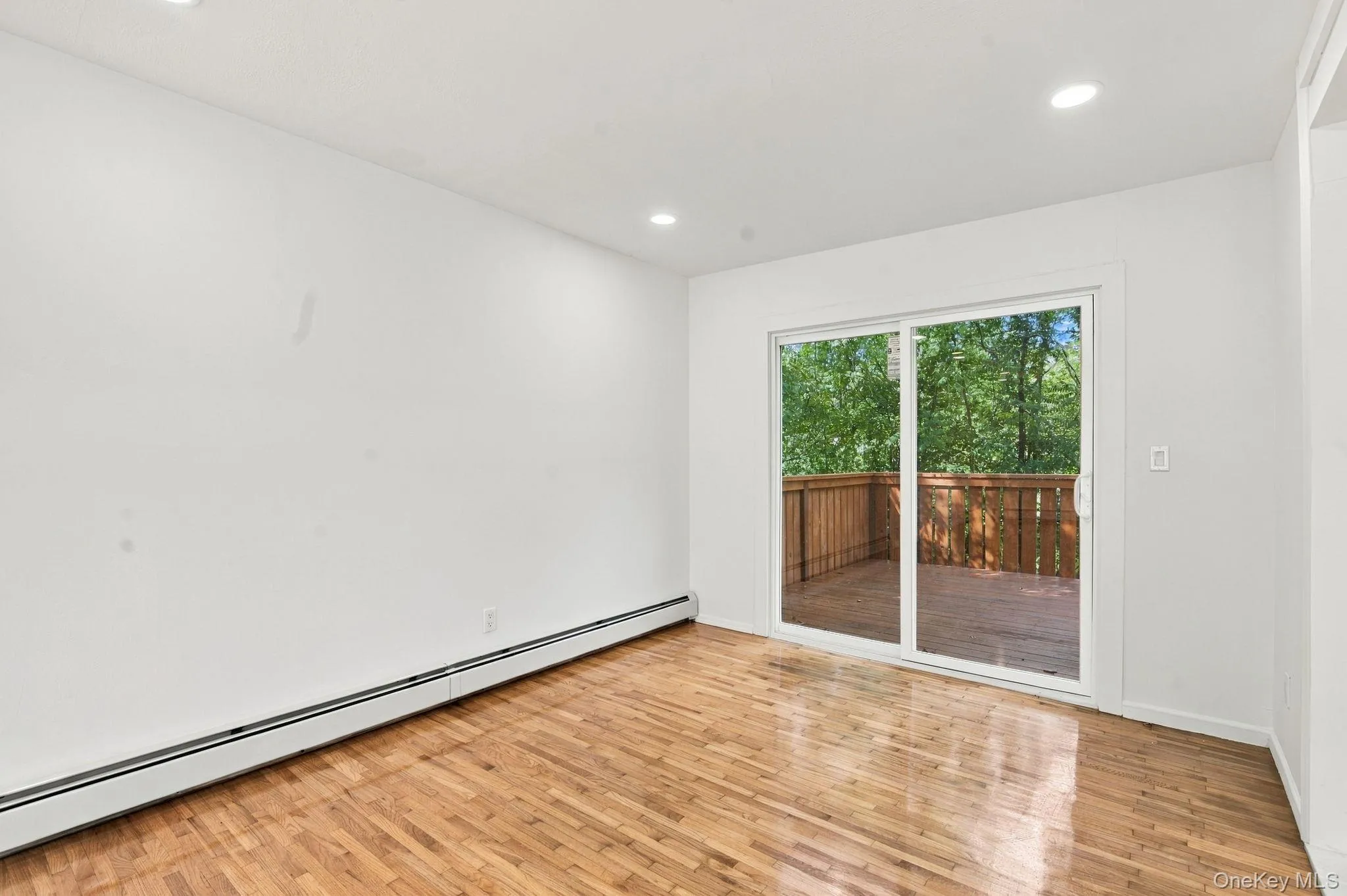 12 Westminister Drive, Middletown, NY, 4 Bedrooms Bedrooms, 10 Rooms Rooms,2 BathroomsBathrooms,Residential,For Rent,Westminister,0,1051888 12 Westminister Drive, Middletown, NY, 4 Bedrooms Bedrooms, 10 Rooms Rooms,2 BathroomsBathrooms,Residential,For Rent,Westminister,0,1051888