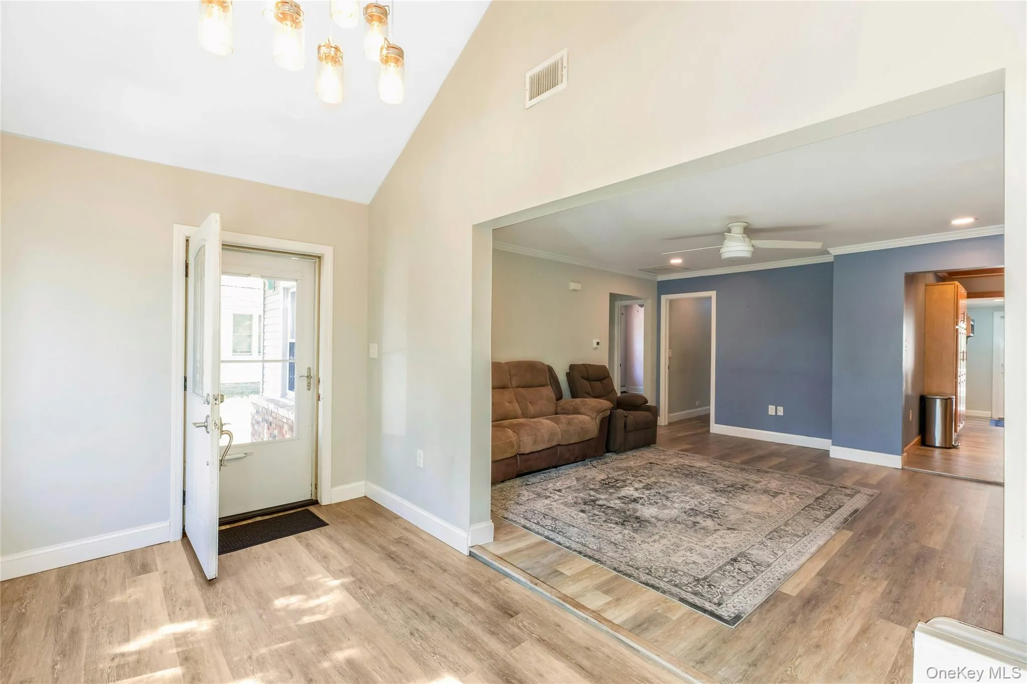 3 School Street, Brookhaven, NY, 3 Bedrooms Bedrooms, 7 Rooms Rooms,2 BathroomsBathrooms,Residential,For Rent,School,0,1051890 3 School Street, Brookhaven, NY, 3 Bedrooms Bedrooms, 7 Rooms Rooms,2 BathroomsBathrooms,Residential,For Rent,School,0,1051890