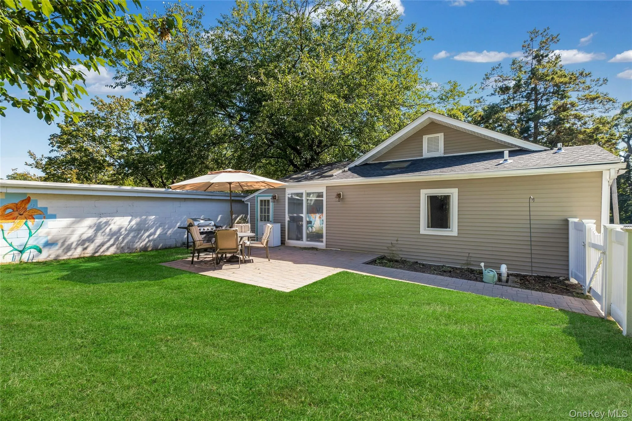 3 School Street, Brookhaven, NY, 3 Bedrooms Bedrooms, 7 Rooms Rooms,2 BathroomsBathrooms,Residential,For Rent,School,0,1051890 3 School Street, Brookhaven, NY, 3 Bedrooms Bedrooms, 7 Rooms Rooms,2 BathroomsBathrooms,Residential,For Rent,School,0,1051890