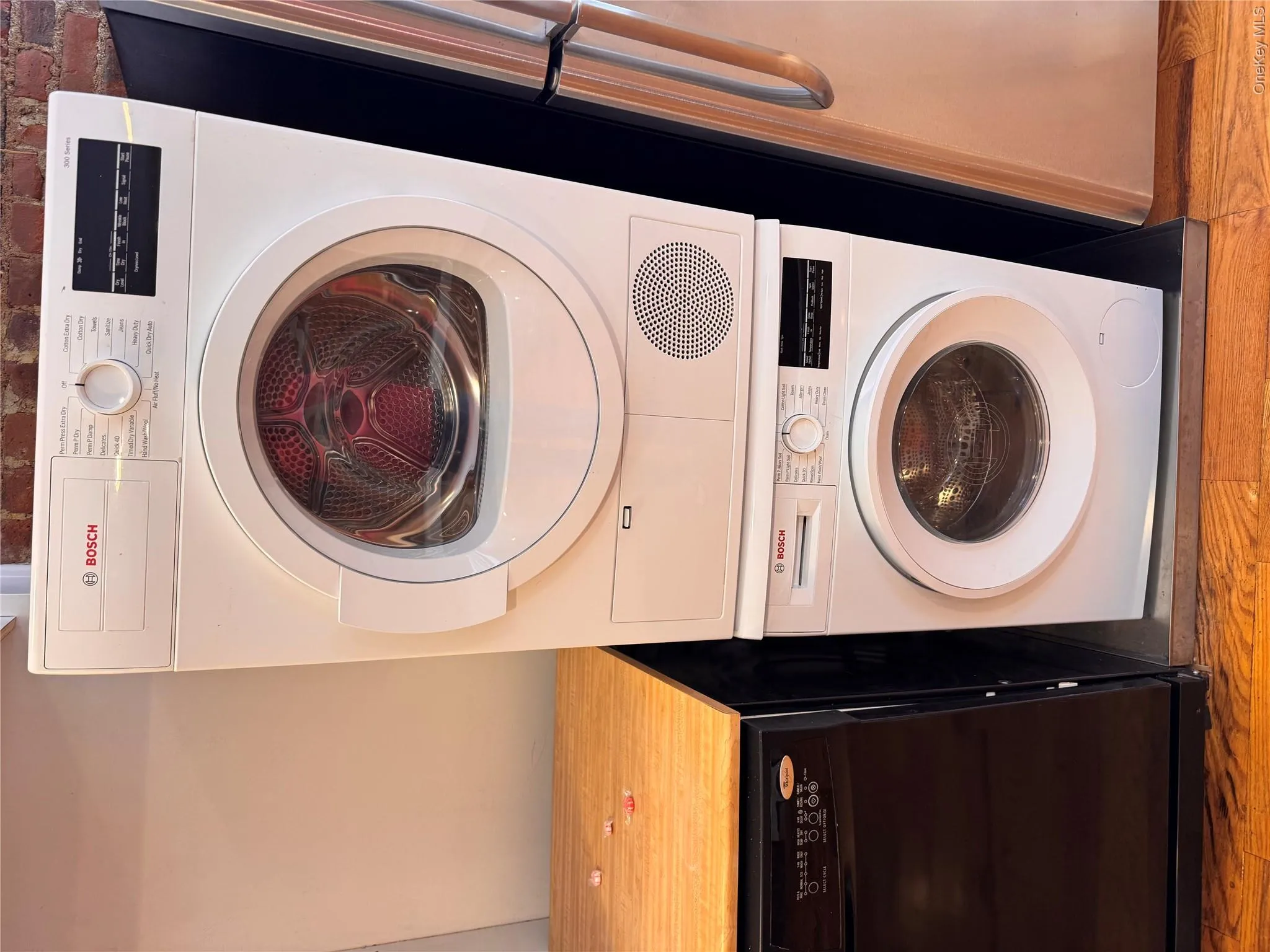 Stackable washer and dryer units Stackable washer and dryer units