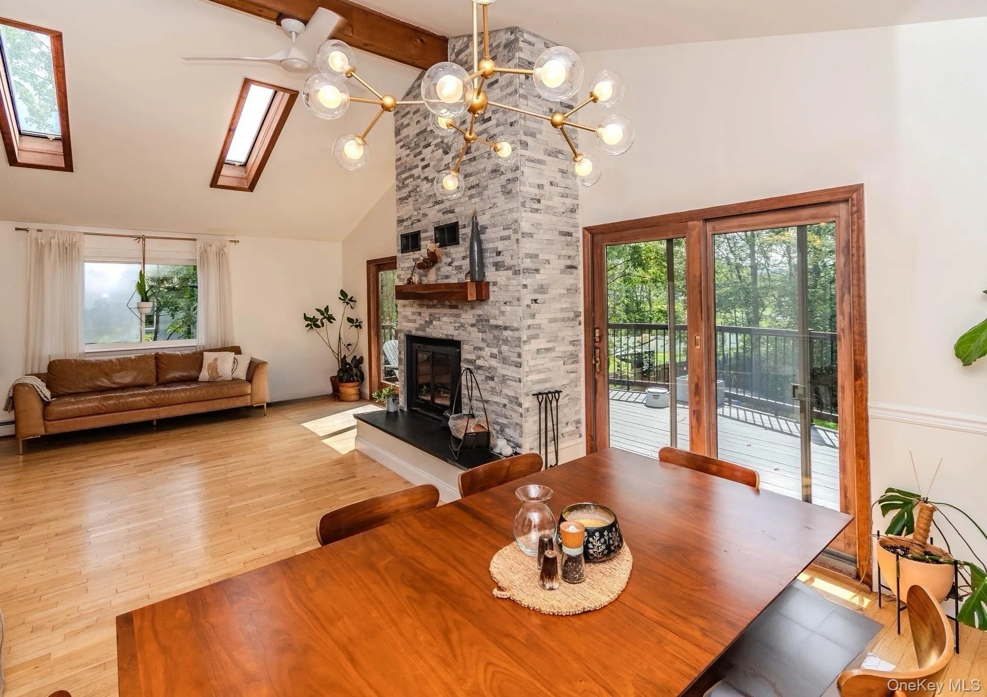 116 Lakewood Drive, Clarkstown, NY, 4 Bedrooms Bedrooms, 9 Rooms Rooms,2 BathroomsBathrooms,Residential,For Rent,Lakewood,0,1051892 116 Lakewood Drive, Clarkstown, NY, 4 Bedrooms Bedrooms, 9 Rooms Rooms,2 BathroomsBathrooms,Residential,For Rent,Lakewood,0,1051892