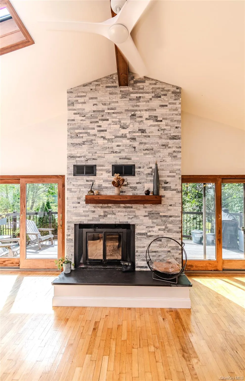 116 Lakewood Drive, Clarkstown, NY, 4 Bedrooms Bedrooms, 9 Rooms Rooms,2 BathroomsBathrooms,Residential,For Rent,Lakewood,0,1051892 116 Lakewood Drive, Clarkstown, NY, 4 Bedrooms Bedrooms, 9 Rooms Rooms,2 BathroomsBathrooms,Residential,For Rent,Lakewood,0,1051892