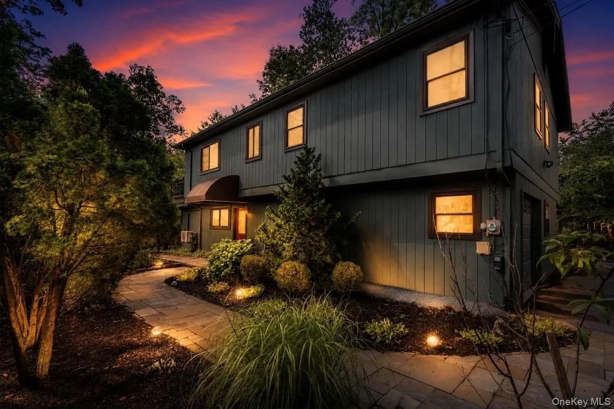 116 Lakewood Drive, Clarkstown, NY, 4 Bedrooms Bedrooms, 9 Rooms Rooms,2 BathroomsBathrooms,Residential,For Rent,Lakewood,0,1051892 116 Lakewood Drive, Clarkstown, NY, 4 Bedrooms Bedrooms, 9 Rooms Rooms,2 BathroomsBathrooms,Residential,For Rent,Lakewood,0,1051892