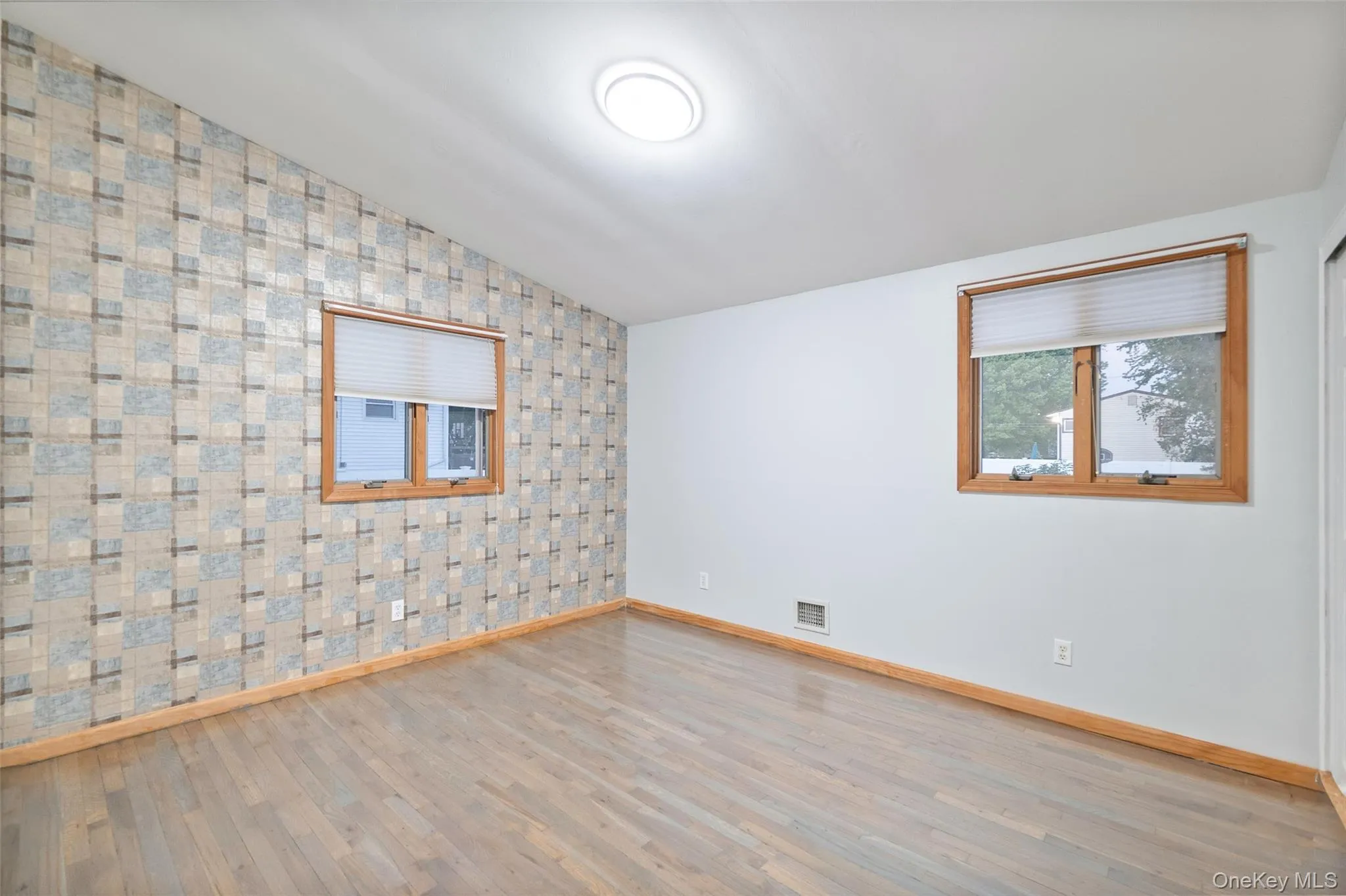 423 Westview Avenue, Babylon, NY, 3 Bedrooms Bedrooms, 6 Rooms Rooms,2 BathroomsBathrooms,Residential,For Rent,Westview,0,1051894 423 Westview Avenue, Babylon, NY, 3 Bedrooms Bedrooms, 6 Rooms Rooms,2 BathroomsBathrooms,Residential,For Rent,Westview,0,1051894