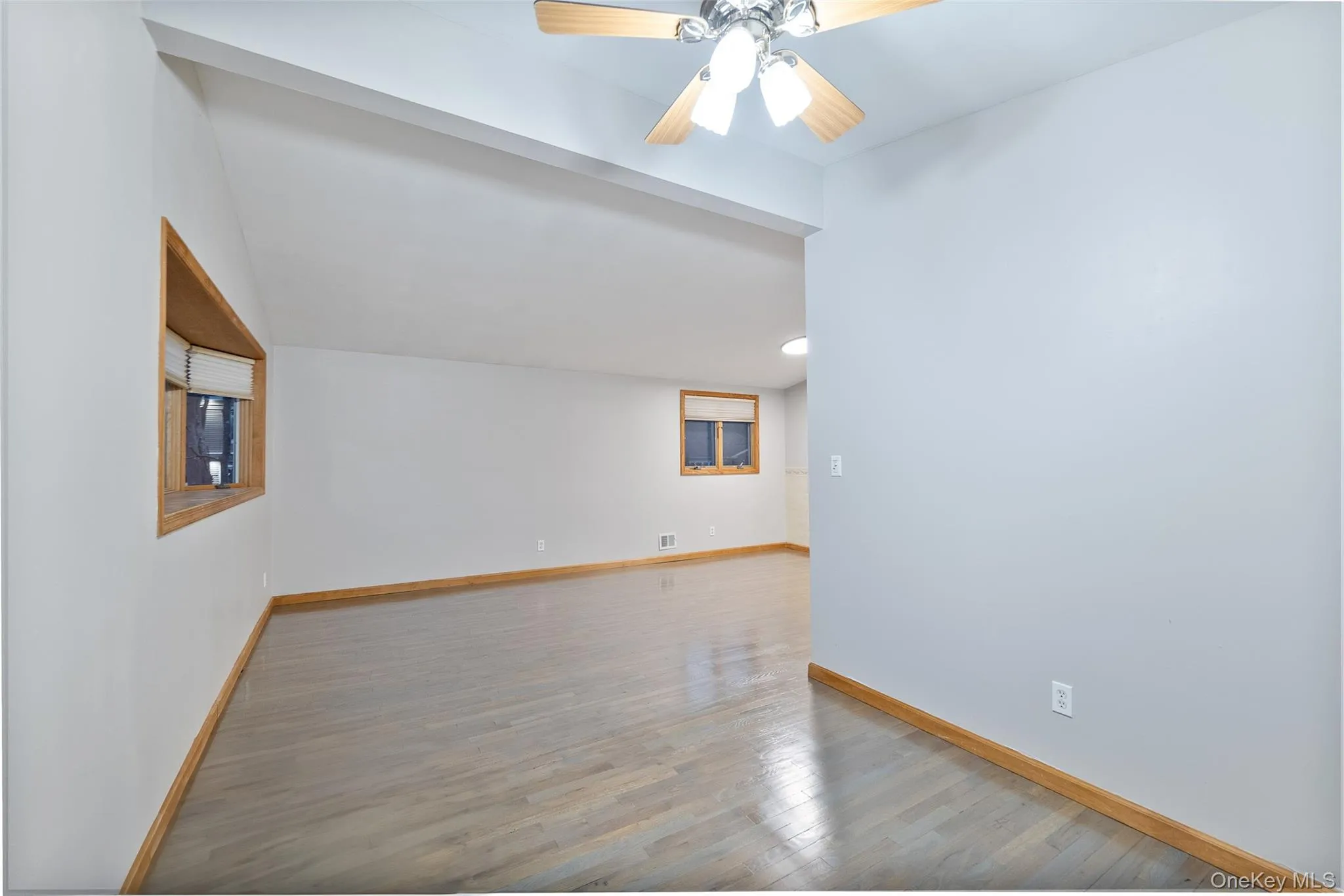 423 Westview Avenue, Babylon, NY, 3 Bedrooms Bedrooms, 6 Rooms Rooms,2 BathroomsBathrooms,Residential,For Rent,Westview,0,1051894 423 Westview Avenue, Babylon, NY, 3 Bedrooms Bedrooms, 6 Rooms Rooms,2 BathroomsBathrooms,Residential,For Rent,Westview,0,1051894