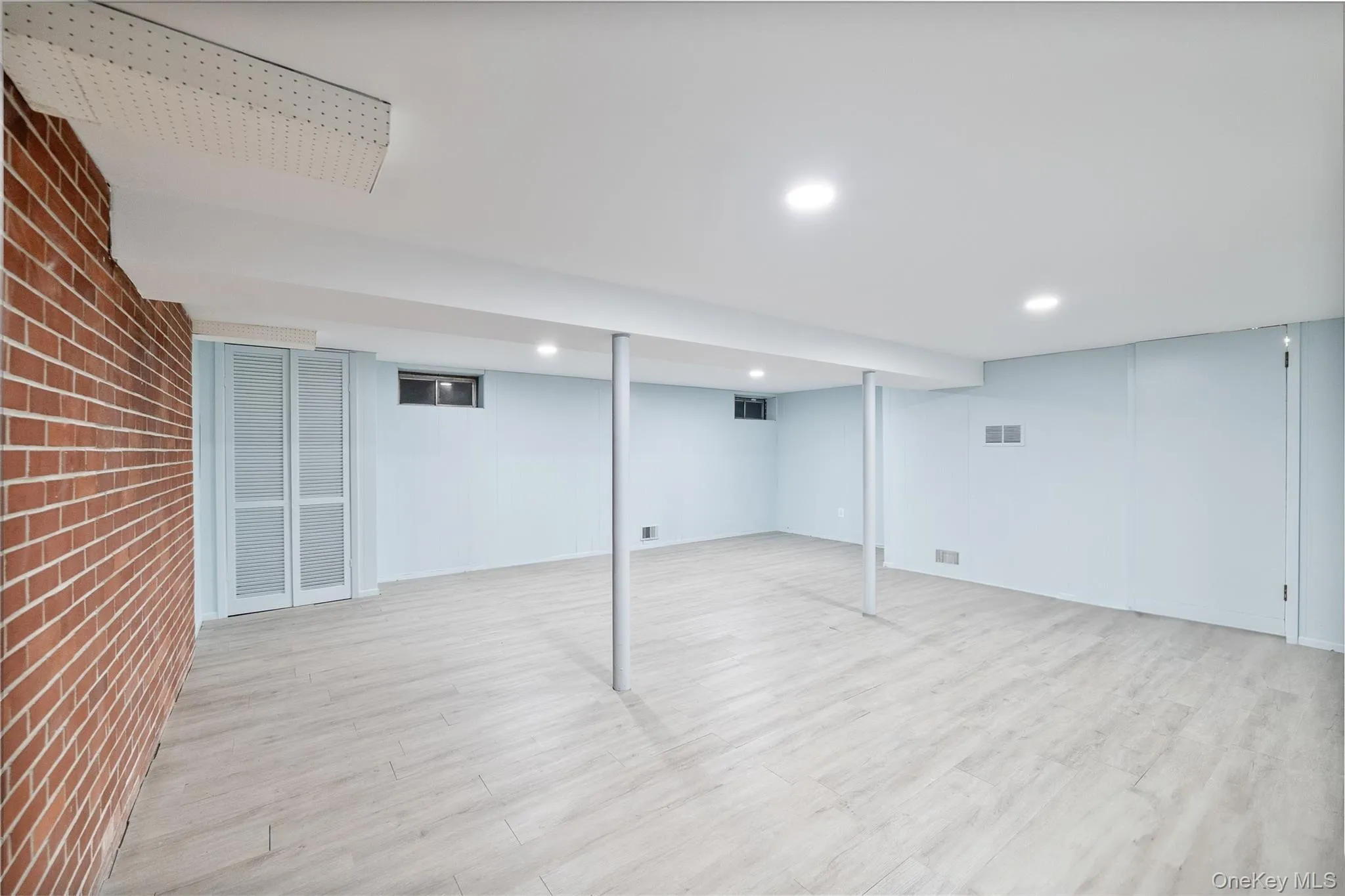 423 Westview Avenue, Babylon, NY, 3 Bedrooms Bedrooms, 6 Rooms Rooms,2 BathroomsBathrooms,Residential,For Rent,Westview,0,1051894 423 Westview Avenue, Babylon, NY, 3 Bedrooms Bedrooms, 6 Rooms Rooms,2 BathroomsBathrooms,Residential,For Rent,Westview,0,1051894