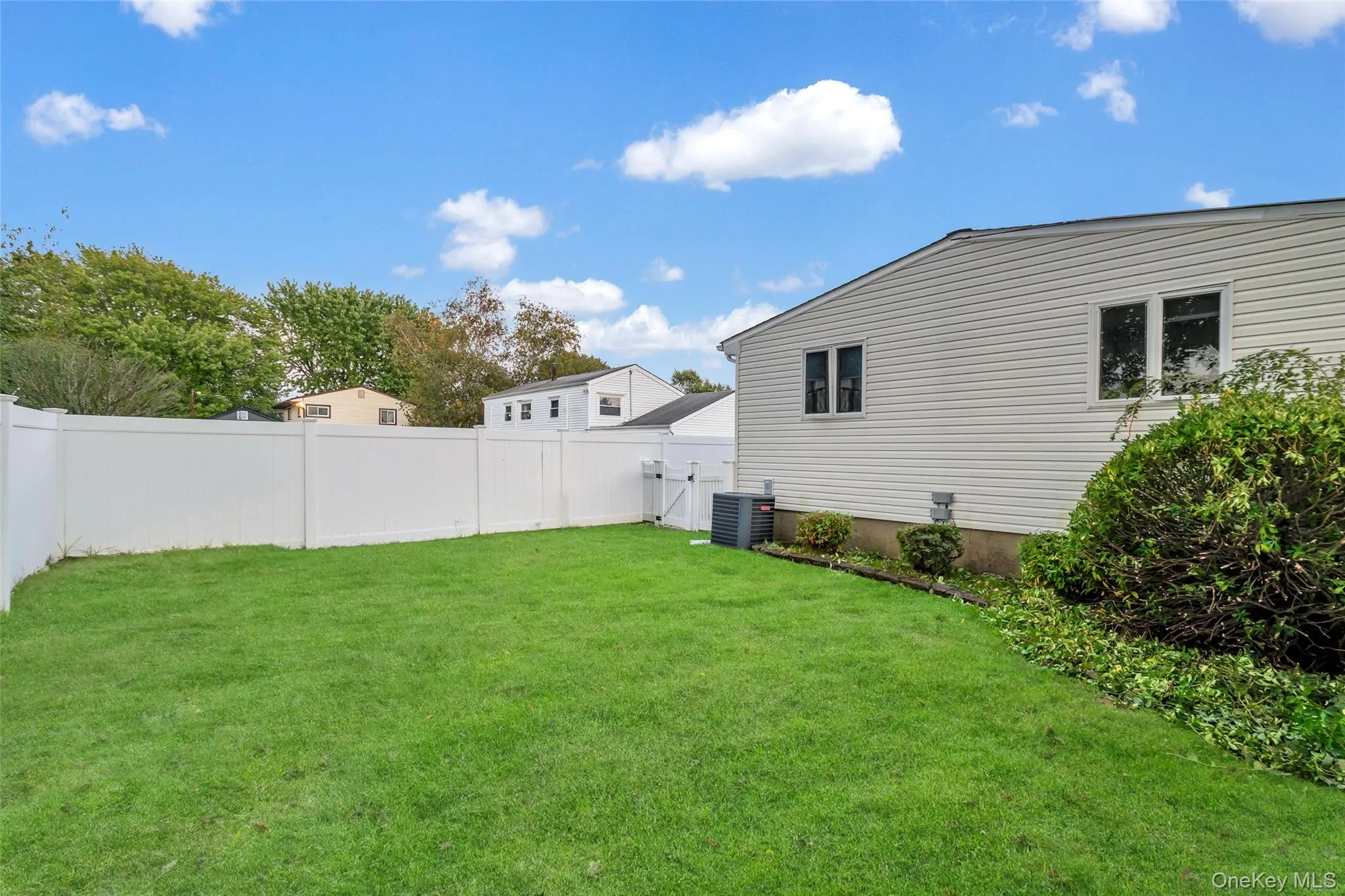 423 Westview Avenue, Babylon, NY, 3 Bedrooms Bedrooms, 6 Rooms Rooms,2 BathroomsBathrooms,Residential,For Rent,Westview,0,1051894 423 Westview Avenue, Babylon, NY, 3 Bedrooms Bedrooms, 6 Rooms Rooms,2 BathroomsBathrooms,Residential,For Rent,Westview,0,1051894