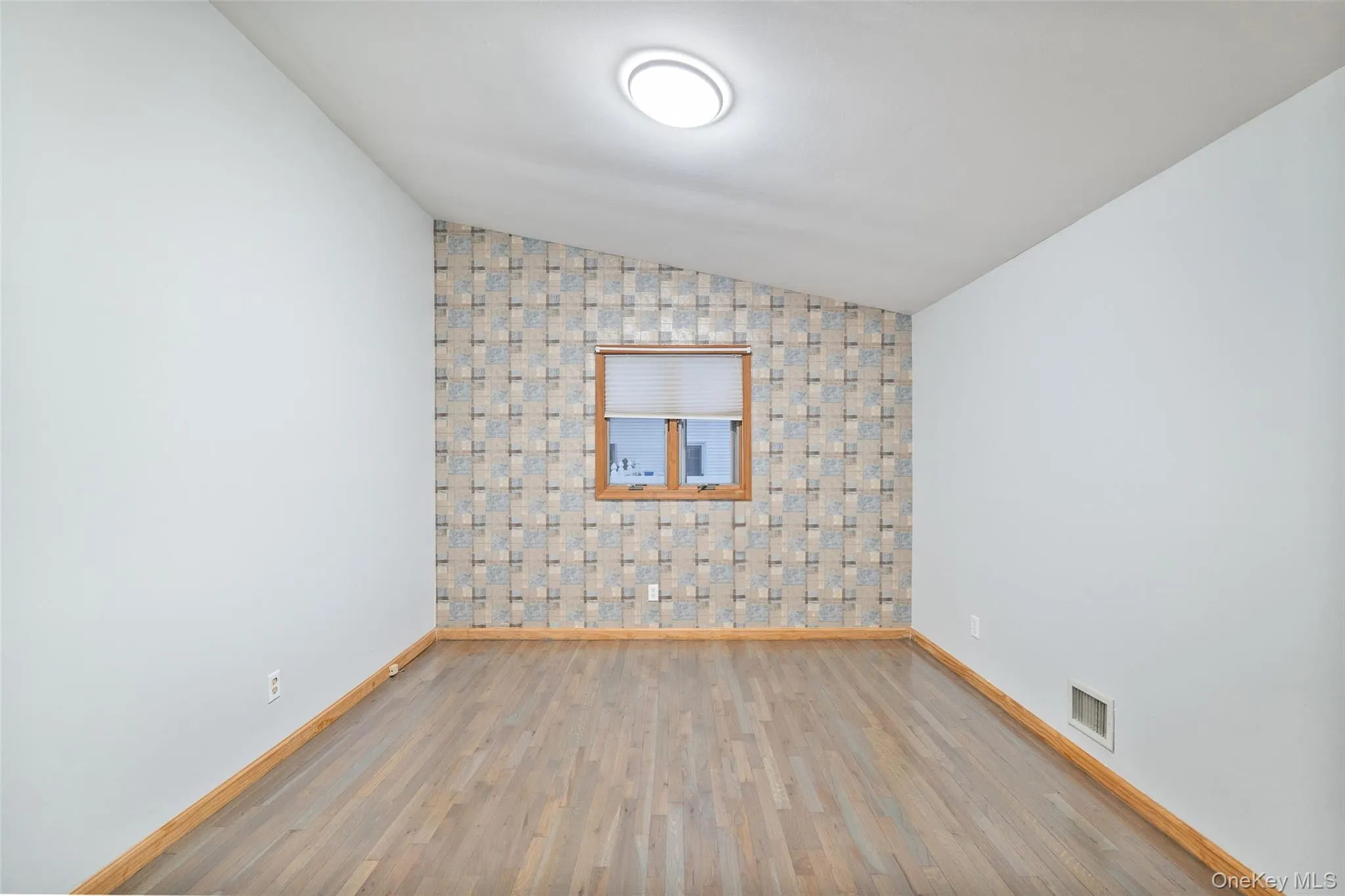 423 Westview Avenue, Babylon, NY, 3 Bedrooms Bedrooms, 6 Rooms Rooms,2 BathroomsBathrooms,Residential,For Rent,Westview,0,1051894 423 Westview Avenue, Babylon, NY, 3 Bedrooms Bedrooms, 6 Rooms Rooms,2 BathroomsBathrooms,Residential,For Rent,Westview,0,1051894