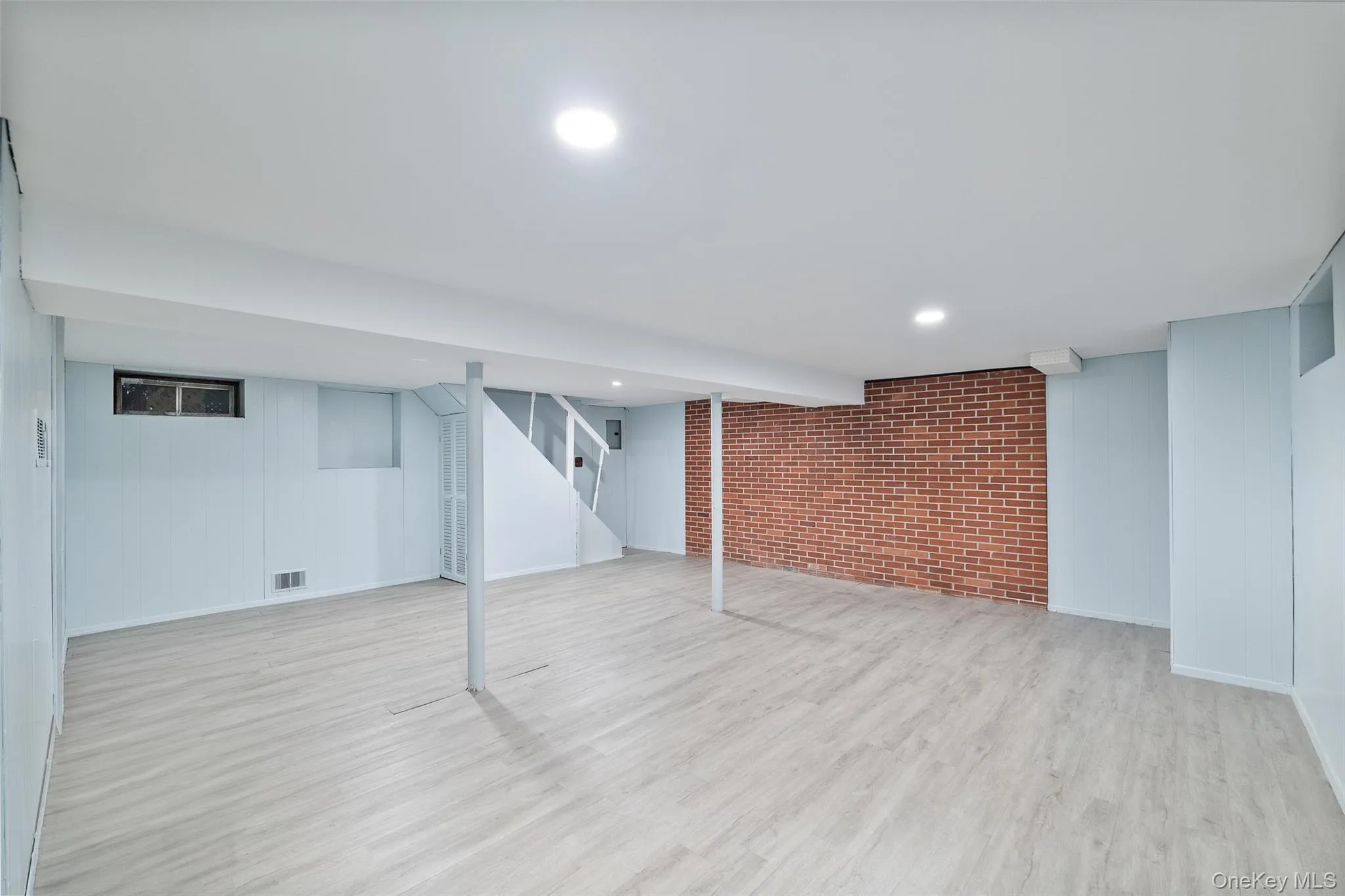 423 Westview Avenue, Babylon, NY, 3 Bedrooms Bedrooms, 6 Rooms Rooms,2 BathroomsBathrooms,Residential,For Rent,Westview,0,1051894 423 Westview Avenue, Babylon, NY, 3 Bedrooms Bedrooms, 6 Rooms Rooms,2 BathroomsBathrooms,Residential,For Rent,Westview,0,1051894