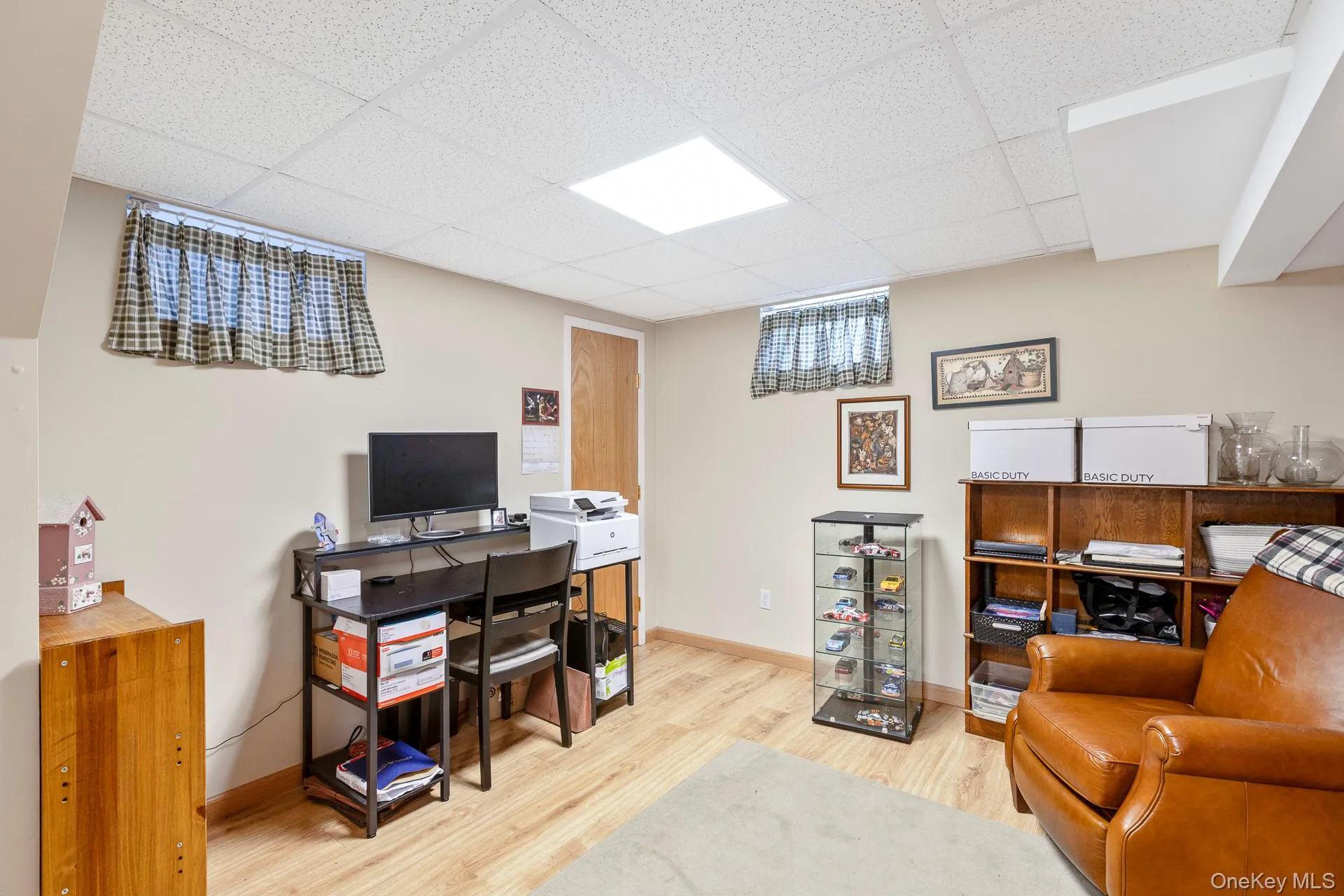 Lower Level Finished Room- Office or Recreation Lower Level Finished Room- Office or Recreation