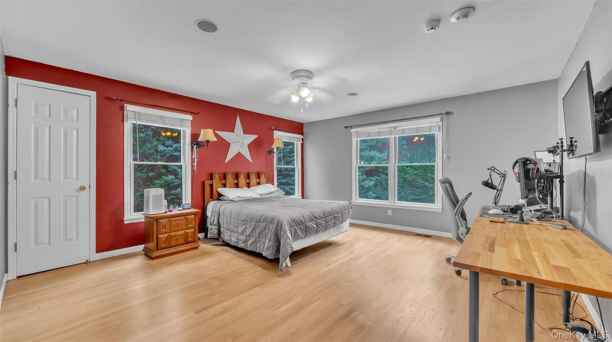 20 Old Route 25A, Smithtown, NY, 6 Bedrooms Bedrooms, 19 Rooms Rooms,3 BathroomsBathrooms,Residential,For Rent,Old Route 25A,0,1051896 20 Old Route 25A, Smithtown, NY, 6 Bedrooms Bedrooms, 19 Rooms Rooms,3 BathroomsBathrooms,Residential,For Rent,Old Route 25A,0,1051896