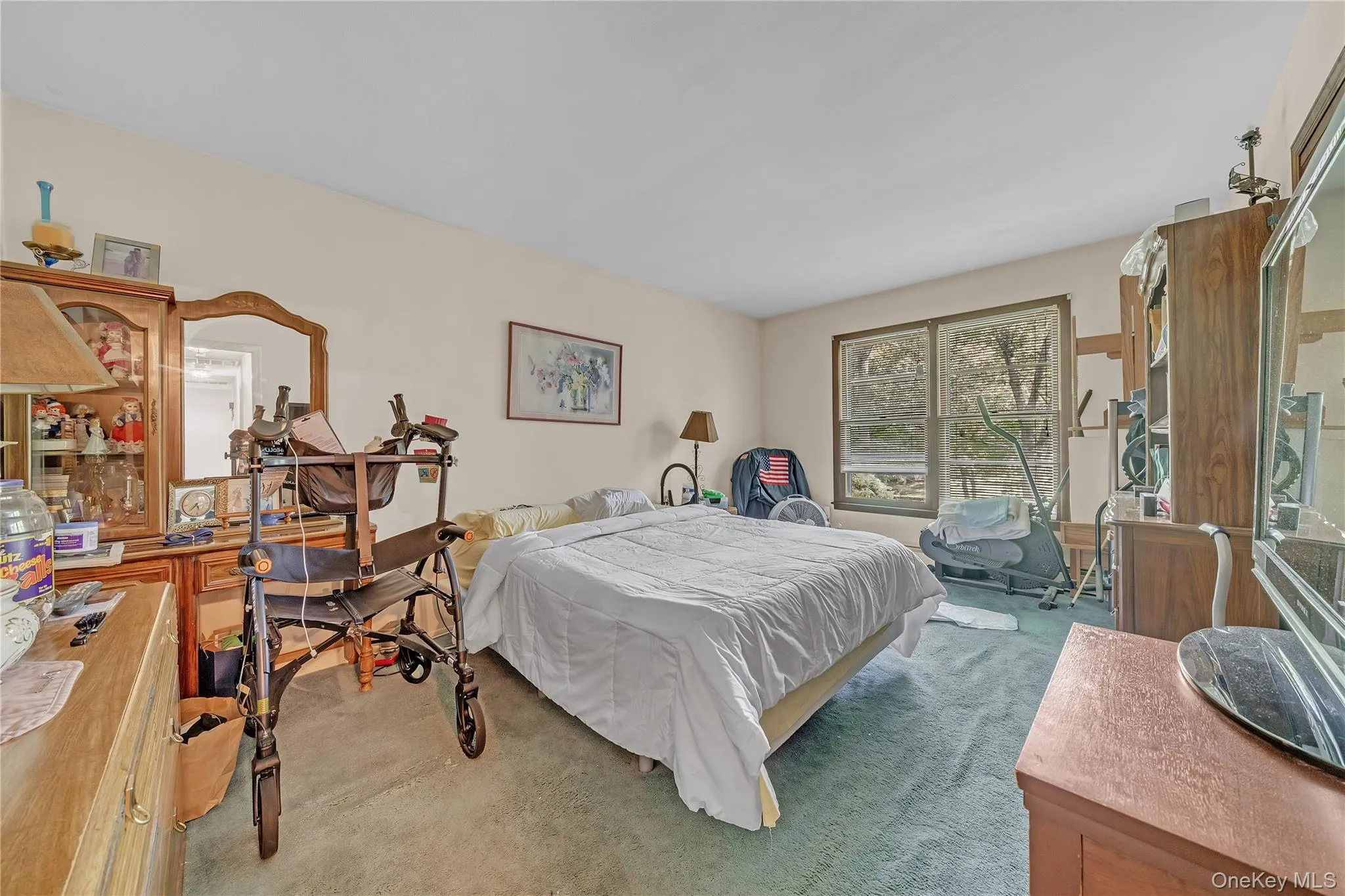 20 Old Route 25A, Smithtown, NY, 6 Bedrooms Bedrooms, 19 Rooms Rooms,3 BathroomsBathrooms,Residential,For Rent,Old Route 25A,0,1051896 20 Old Route 25A, Smithtown, NY, 6 Bedrooms Bedrooms, 19 Rooms Rooms,3 BathroomsBathrooms,Residential,For Rent,Old Route 25A,0,1051896