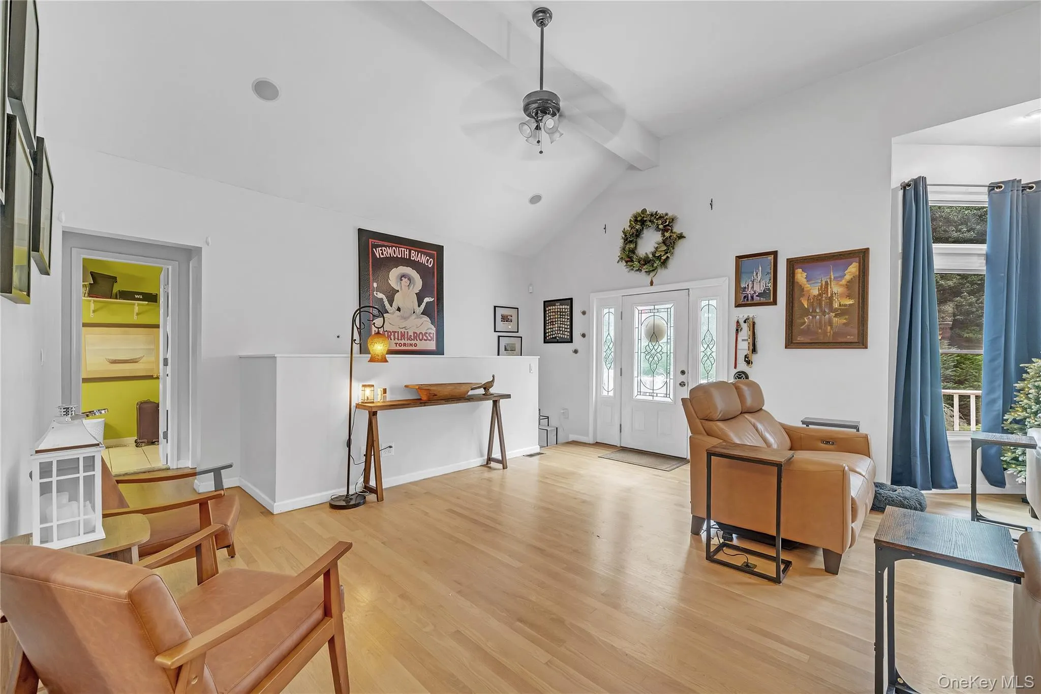 20 Old Route 25A, Smithtown, NY, 6 Bedrooms Bedrooms, 19 Rooms Rooms,3 BathroomsBathrooms,Residential,For Rent,Old Route 25A,0,1051896 20 Old Route 25A, Smithtown, NY, 6 Bedrooms Bedrooms, 19 Rooms Rooms,3 BathroomsBathrooms,Residential,For Rent,Old Route 25A,0,1051896