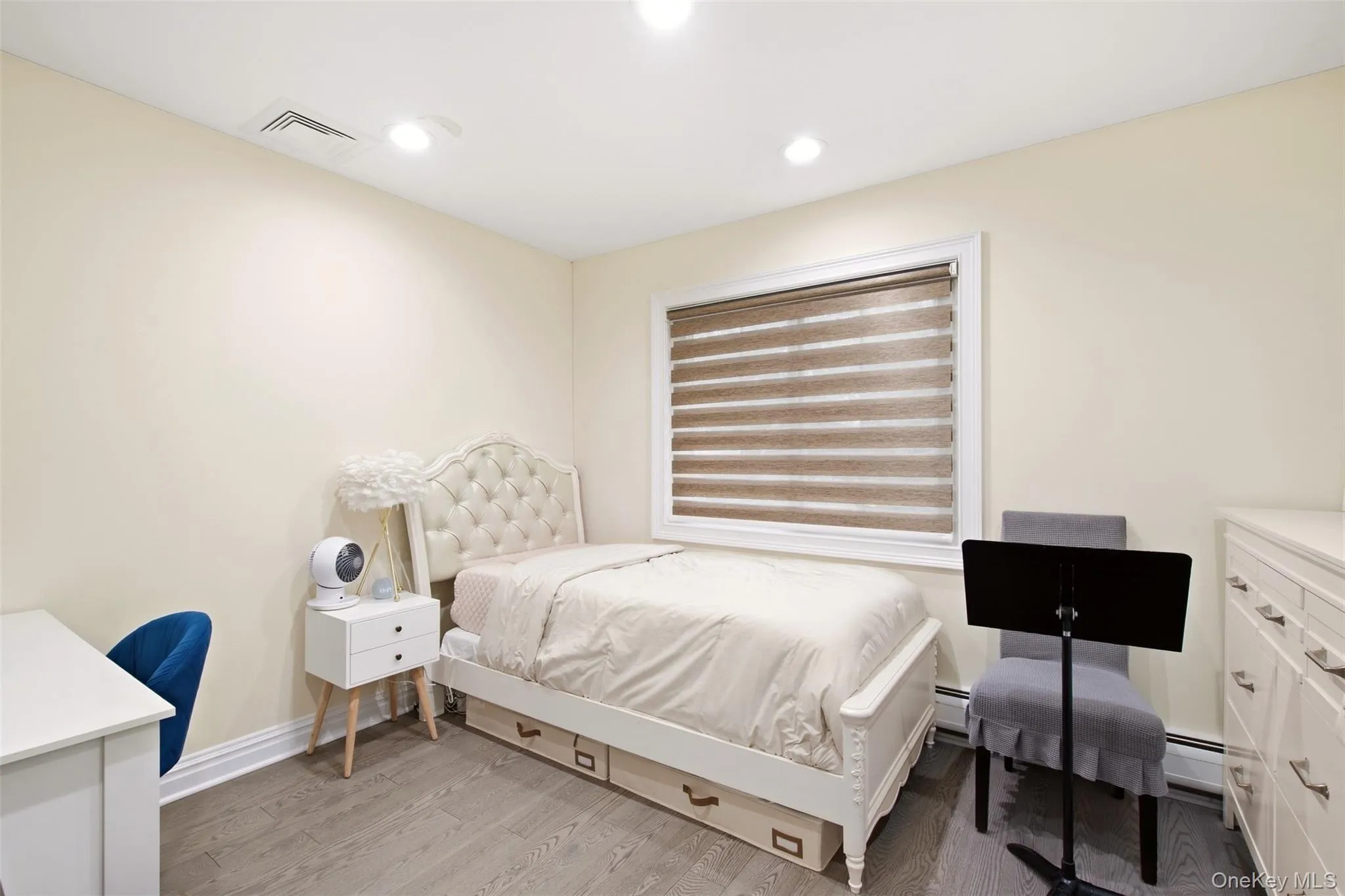 24 Quintree Lane, Huntington, NY, 4 Bedrooms Bedrooms, 8 Rooms Rooms,2 BathroomsBathrooms,Residential,For Rent,Quintree,0,1051898 24 Quintree Lane, Huntington, NY, 4 Bedrooms Bedrooms, 8 Rooms Rooms,2 BathroomsBathrooms,Residential,For Rent,Quintree,0,1051898