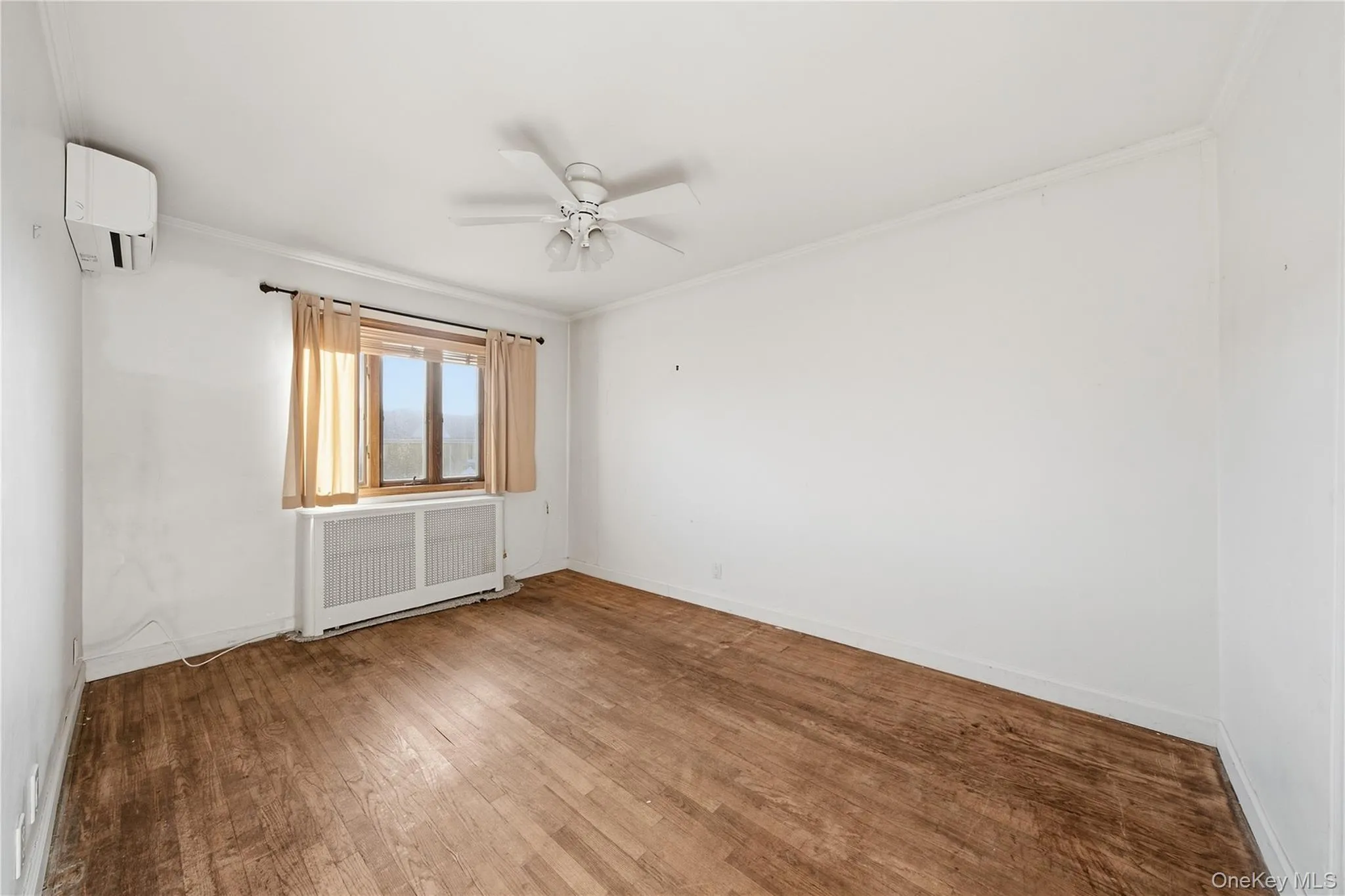 61-17 81st Street, New York, NY, 3 Bedrooms Bedrooms, 7 Rooms Rooms,2 BathroomsBathrooms,Residential,For Rent,81st,0,1051899 61-17 81st Street, New York, NY, 3 Bedrooms Bedrooms, 7 Rooms Rooms,2 BathroomsBathrooms,Residential,For Rent,81st,0,1051899