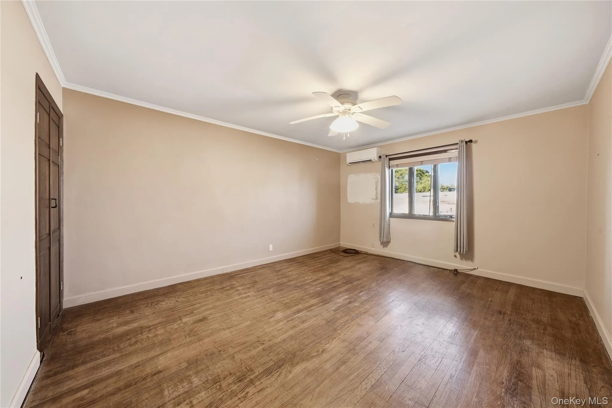 61-17 81st Street, New York, NY, 3 Bedrooms Bedrooms, 7 Rooms Rooms,2 BathroomsBathrooms,Residential,For Rent,81st,0,1051899 61-17 81st Street, New York, NY, 3 Bedrooms Bedrooms, 7 Rooms Rooms,2 BathroomsBathrooms,Residential,For Rent,81st,0,1051899
