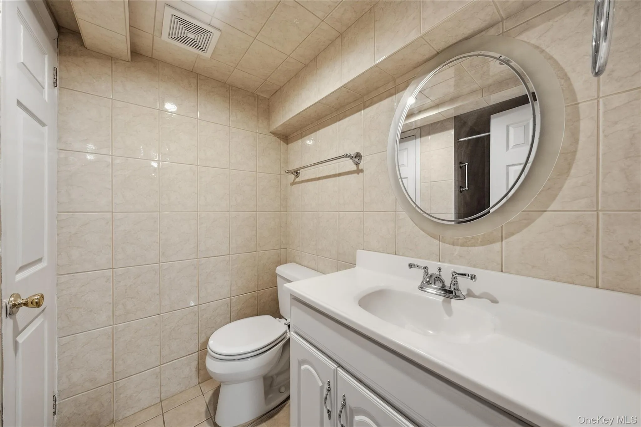 61-17 81st Street, New York, NY, 3 Bedrooms Bedrooms, 7 Rooms Rooms,2 BathroomsBathrooms,Residential,For Rent,81st,0,1051899 61-17 81st Street, New York, NY, 3 Bedrooms Bedrooms, 7 Rooms Rooms,2 BathroomsBathrooms,Residential,For Rent,81st,0,1051899