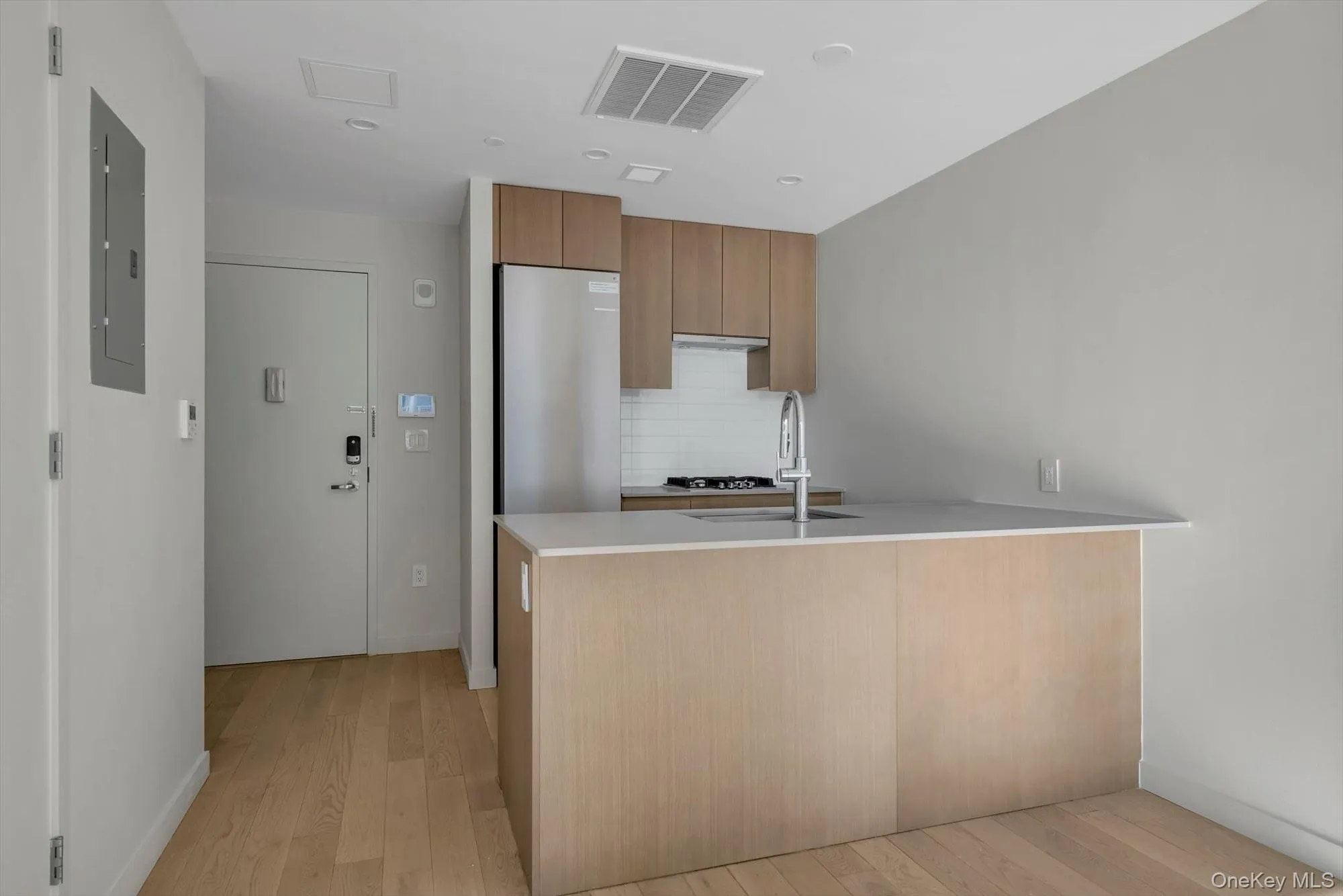 131-02B 40th Road, New York, NY, 2 Bedrooms Bedrooms, 5 Rooms Rooms,2 BathroomsBathrooms,Residential Lease,For Rent,40th,0,1051902 131-02B 40th Road, New York, NY, 2 Bedrooms Bedrooms, 5 Rooms Rooms,2 BathroomsBathrooms,Residential Lease,For Rent,40th,0,1051902