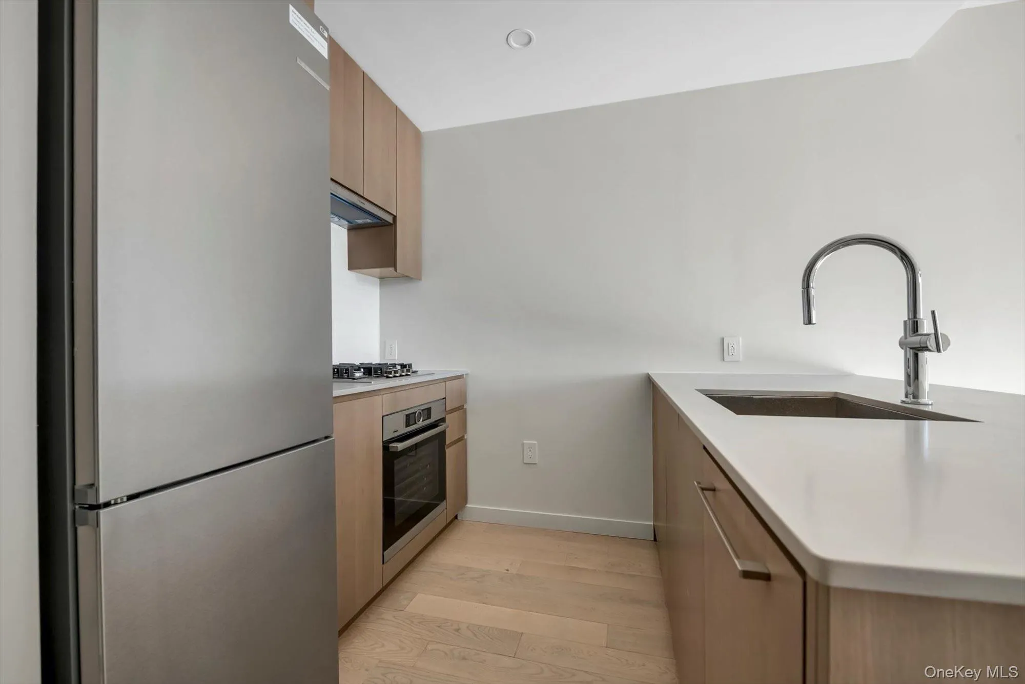131-02B 40th Road, New York, NY, 2 Bedrooms Bedrooms, 5 Rooms Rooms,2 BathroomsBathrooms,Residential Lease,For Rent,40th,0,1051902 131-02B 40th Road, New York, NY, 2 Bedrooms Bedrooms, 5 Rooms Rooms,2 BathroomsBathrooms,Residential Lease,For Rent,40th,0,1051902