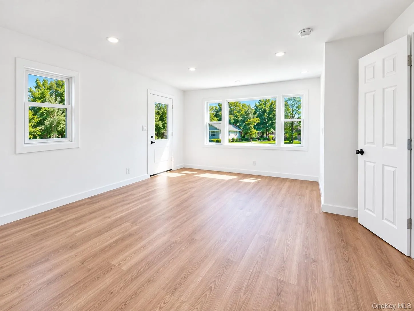 444 Avondale Drive, Brookhaven, NY, 3 Bedrooms Bedrooms, 5 Rooms Rooms,1 BathroomBathrooms,Residential,For Rent,Avondale,0,1051903 444 Avondale Drive, Brookhaven, NY, 3 Bedrooms Bedrooms, 5 Rooms Rooms,1 BathroomBathrooms,Residential,For Rent,Avondale,0,1051903