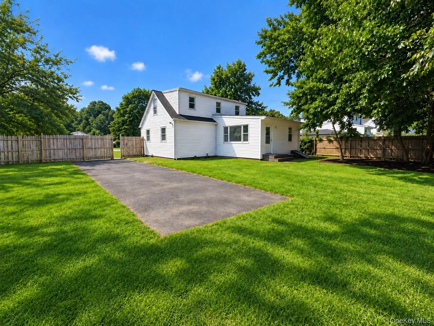 444 Avondale Drive, Brookhaven, NY, 3 Bedrooms Bedrooms, 5 Rooms Rooms,1 BathroomBathrooms,Residential,For Rent,Avondale,0,1051903 444 Avondale Drive, Brookhaven, NY, 3 Bedrooms Bedrooms, 5 Rooms Rooms,1 BathroomBathrooms,Residential,For Rent,Avondale,0,1051903