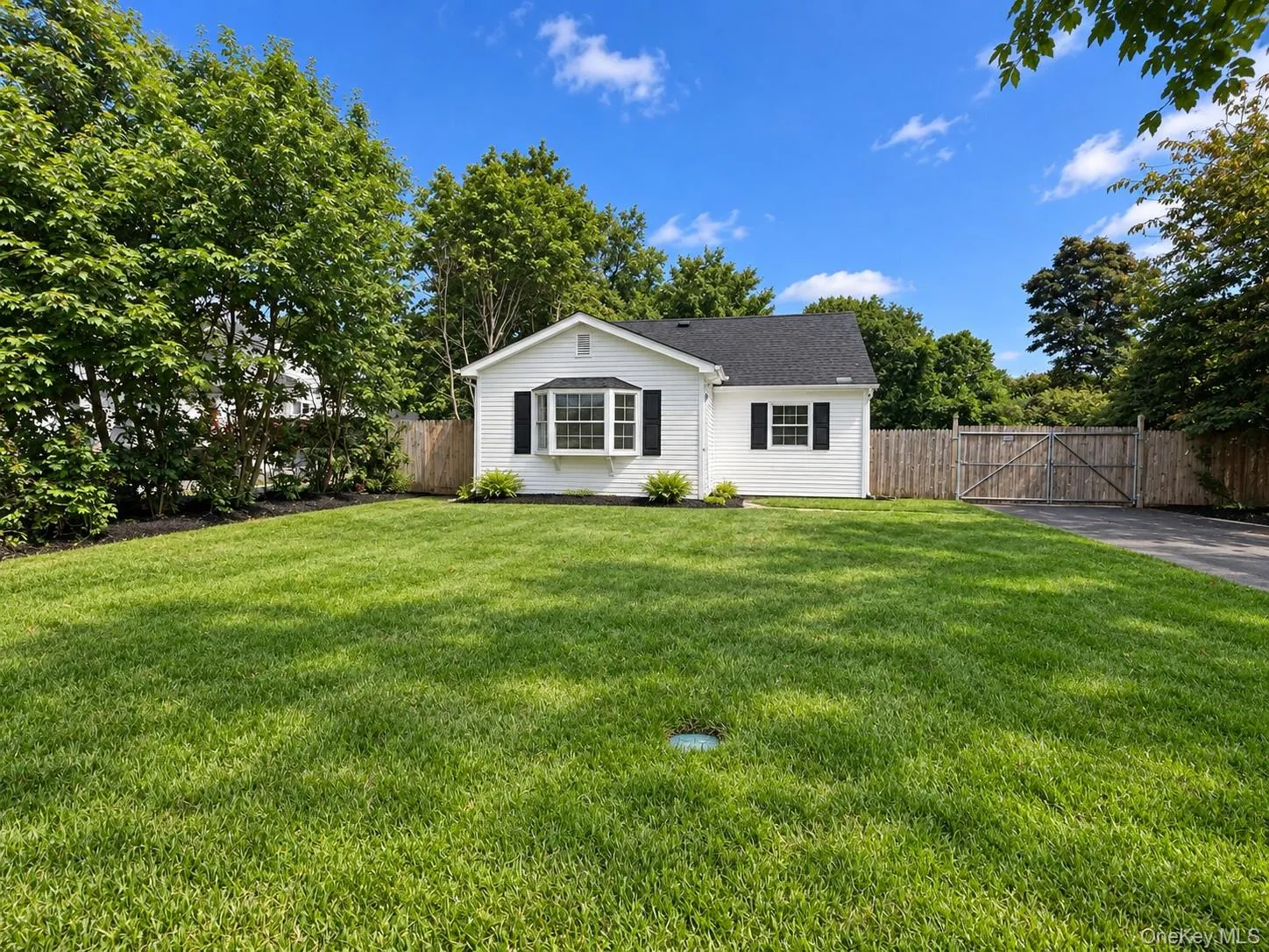 444 Avondale Drive, Brookhaven, NY, 3 Bedrooms Bedrooms, 5 Rooms Rooms,1 BathroomBathrooms,Residential,For Rent,Avondale,0,1051903 444 Avondale Drive, Brookhaven, NY, 3 Bedrooms Bedrooms, 5 Rooms Rooms,1 BathroomBathrooms,Residential,For Rent,Avondale,0,1051903