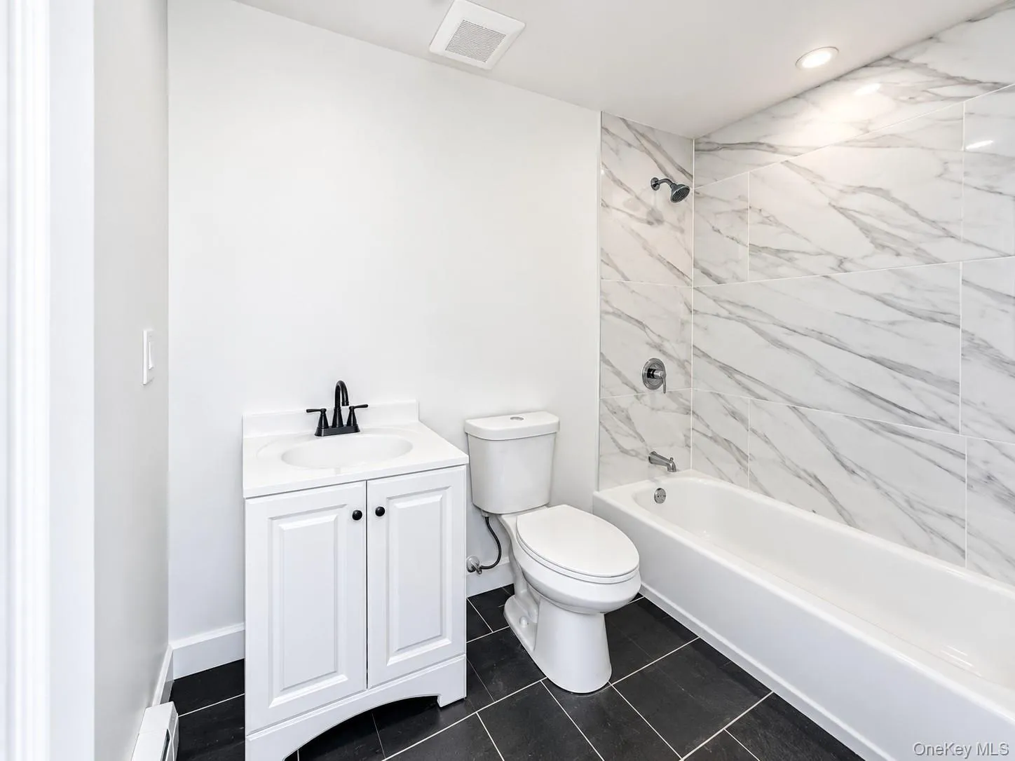 444 Avondale Drive, Brookhaven, NY, 3 Bedrooms Bedrooms, 5 Rooms Rooms,1 BathroomBathrooms,Residential,For Rent,Avondale,0,1051903 444 Avondale Drive, Brookhaven, NY, 3 Bedrooms Bedrooms, 5 Rooms Rooms,1 BathroomBathrooms,Residential,For Rent,Avondale,0,1051903