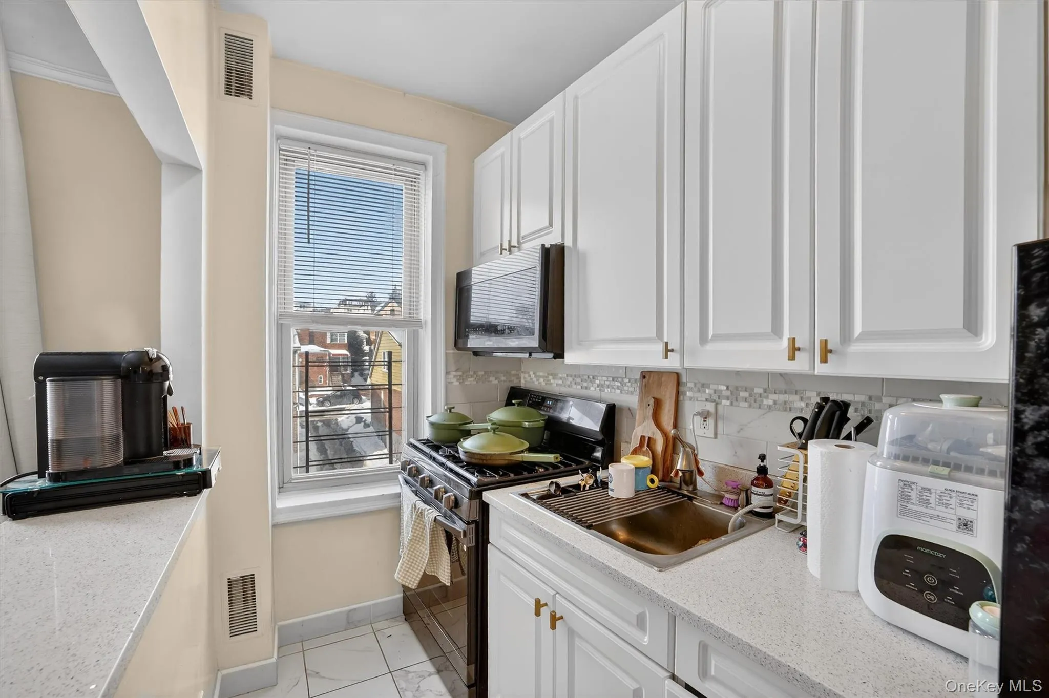 219 Bronx River Road, Yonkers, NY, 1 Bedroom Bedrooms, 3 Rooms Rooms,1 BathroomBathrooms,Residential,For Rent,Bronx River Road,0,1051908 219 Bronx River Road, Yonkers, NY, 1 Bedroom Bedrooms, 3 Rooms Rooms,1 BathroomBathrooms,Residential,For Rent,Bronx River Road,0,1051908