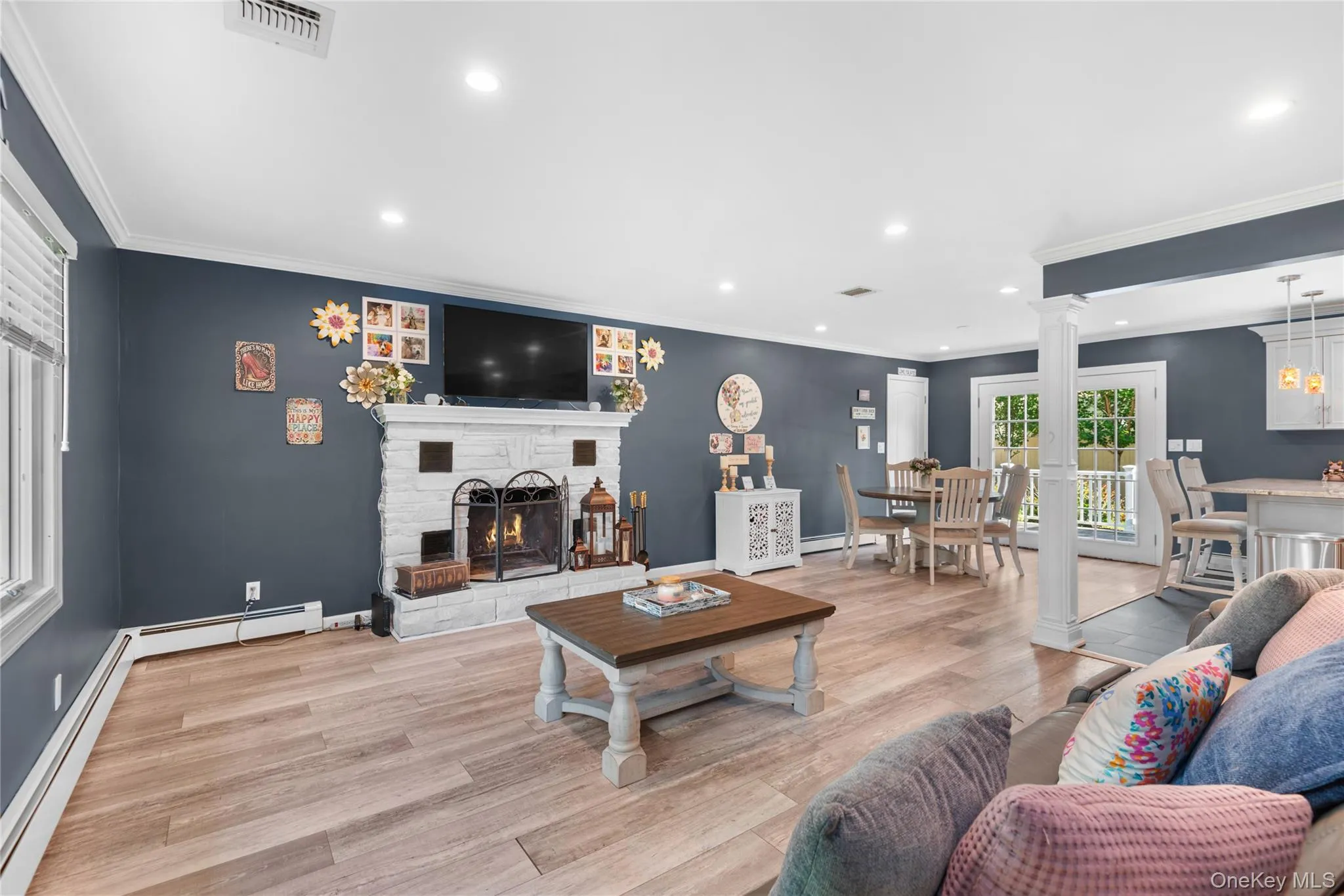 123 Hiawatha Drive, Islip, NY, 4 Bedrooms Bedrooms, 8 Rooms Rooms,2 BathroomsBathrooms,Residential,For Rent,Hiawatha,0,1051913 123 Hiawatha Drive, Islip, NY, 4 Bedrooms Bedrooms, 8 Rooms Rooms,2 BathroomsBathrooms,Residential,For Rent,Hiawatha,0,1051913