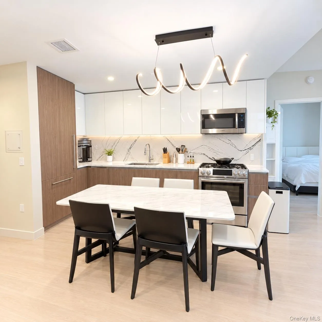 131-01 40th Road, New York, NY, 2 Bedrooms Bedrooms, 5 Rooms Rooms,2 BathroomsBathrooms,Residential,For Rent,40th,0,1051921 131-01 40th Road, New York, NY, 2 Bedrooms Bedrooms, 5 Rooms Rooms,2 BathroomsBathrooms,Residential,For Rent,40th,0,1051921
