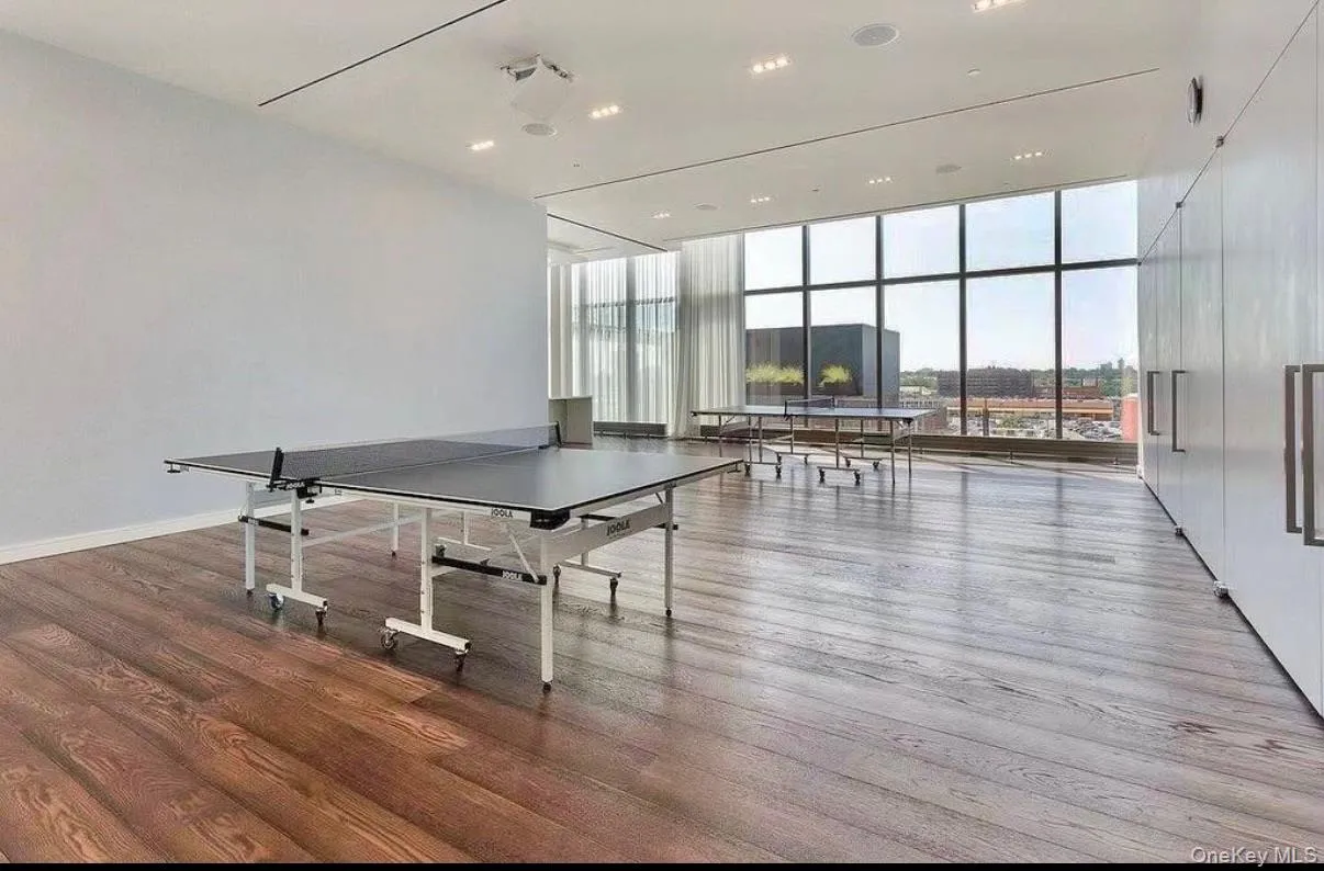131-01 40th Road, New York, NY, 2 Bedrooms Bedrooms, 5 Rooms Rooms,2 BathroomsBathrooms,Residential,For Rent,40th,0,1051921 131-01 40th Road, New York, NY, 2 Bedrooms Bedrooms, 5 Rooms Rooms,2 BathroomsBathrooms,Residential,For Rent,40th,0,1051921