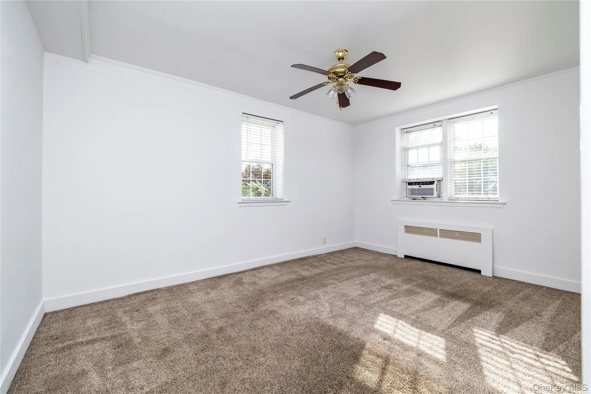 Large Bedroom overlooking green space Large Bedroom overlooking green space