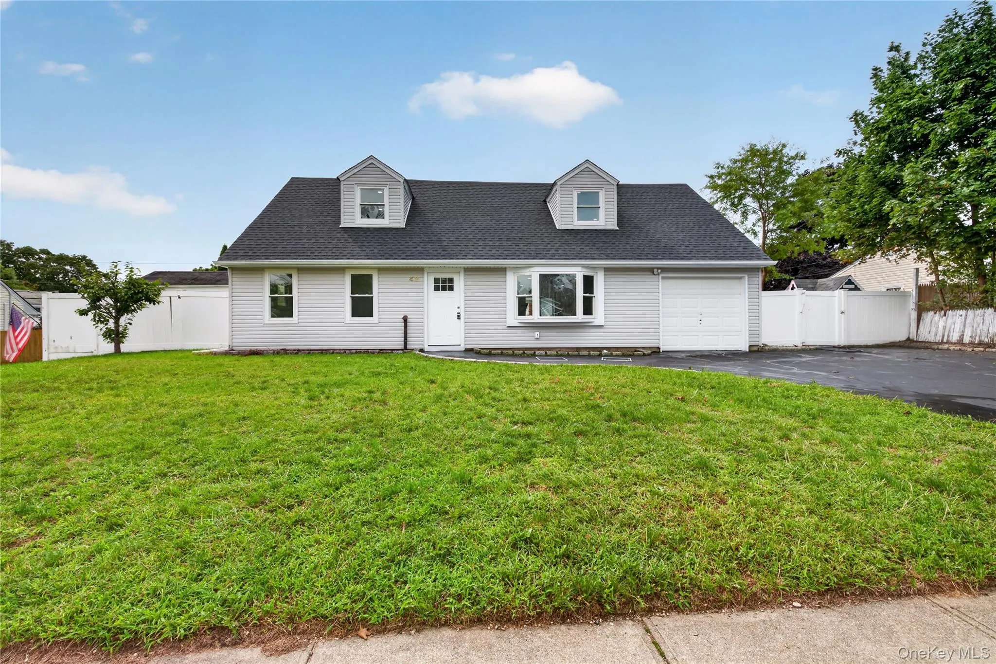 42 Clymer Street, Brookhaven, NY, 5 Bedrooms Bedrooms, 9 Rooms Rooms,2 BathroomsBathrooms,Residential,For Rent,Clymer,0,1051923 42 Clymer Street, Brookhaven, NY, 5 Bedrooms Bedrooms, 9 Rooms Rooms,2 BathroomsBathrooms,Residential,For Rent,Clymer,0,1051923