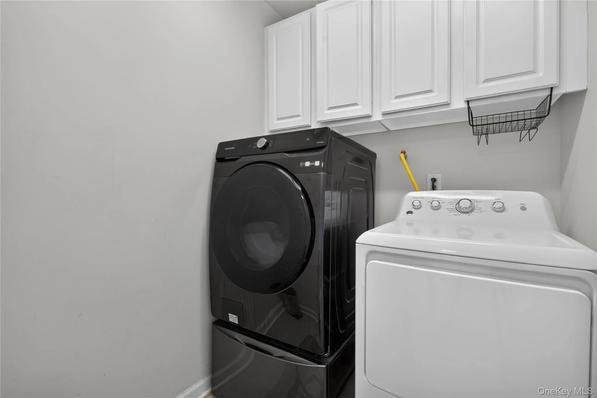 30 Banbury Way, Newburgh (town), NY, 3 Bedroom Bedrooms, 10 Room Rooms,2 BathroomBathrooms,Residential Lease,For Rent,Banbury,0,1051938 30 Banbury Way, Newburgh (town), NY, 3 Bedroom Bedrooms, 10 Room Rooms,2 BathroomBathrooms,Residential Lease,For Rent,Banbury,0,1051938