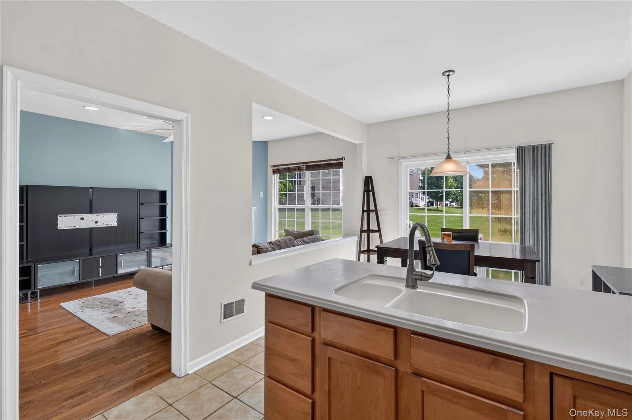 30 Banbury Way, Newburgh (town), NY, 3 Bedroom Bedrooms, 10 Room Rooms,2 BathroomBathrooms,Residential Lease,For Rent,Banbury,0,1051938 30 Banbury Way, Newburgh (town), NY, 3 Bedroom Bedrooms, 10 Room Rooms,2 BathroomBathrooms,Residential Lease,For Rent,Banbury,0,1051938