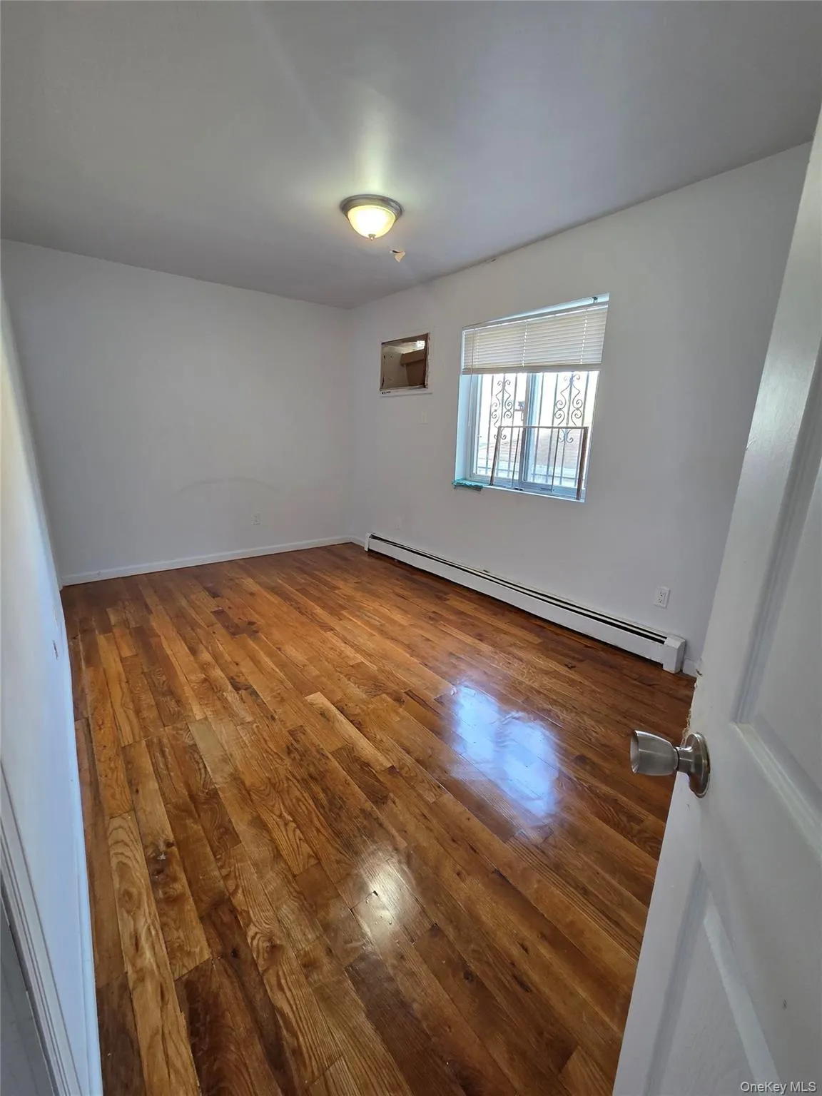 128 Pugsley Avenue, New York, NY, 3 Bedrooms Bedrooms, 7 Rooms Rooms,2 BathroomsBathrooms,Residential Lease,For Rent,Pugsley,0,1051945 128 Pugsley Avenue, New York, NY, 3 Bedrooms Bedrooms, 7 Rooms Rooms,2 BathroomsBathrooms,Residential Lease,For Rent,Pugsley,0,1051945