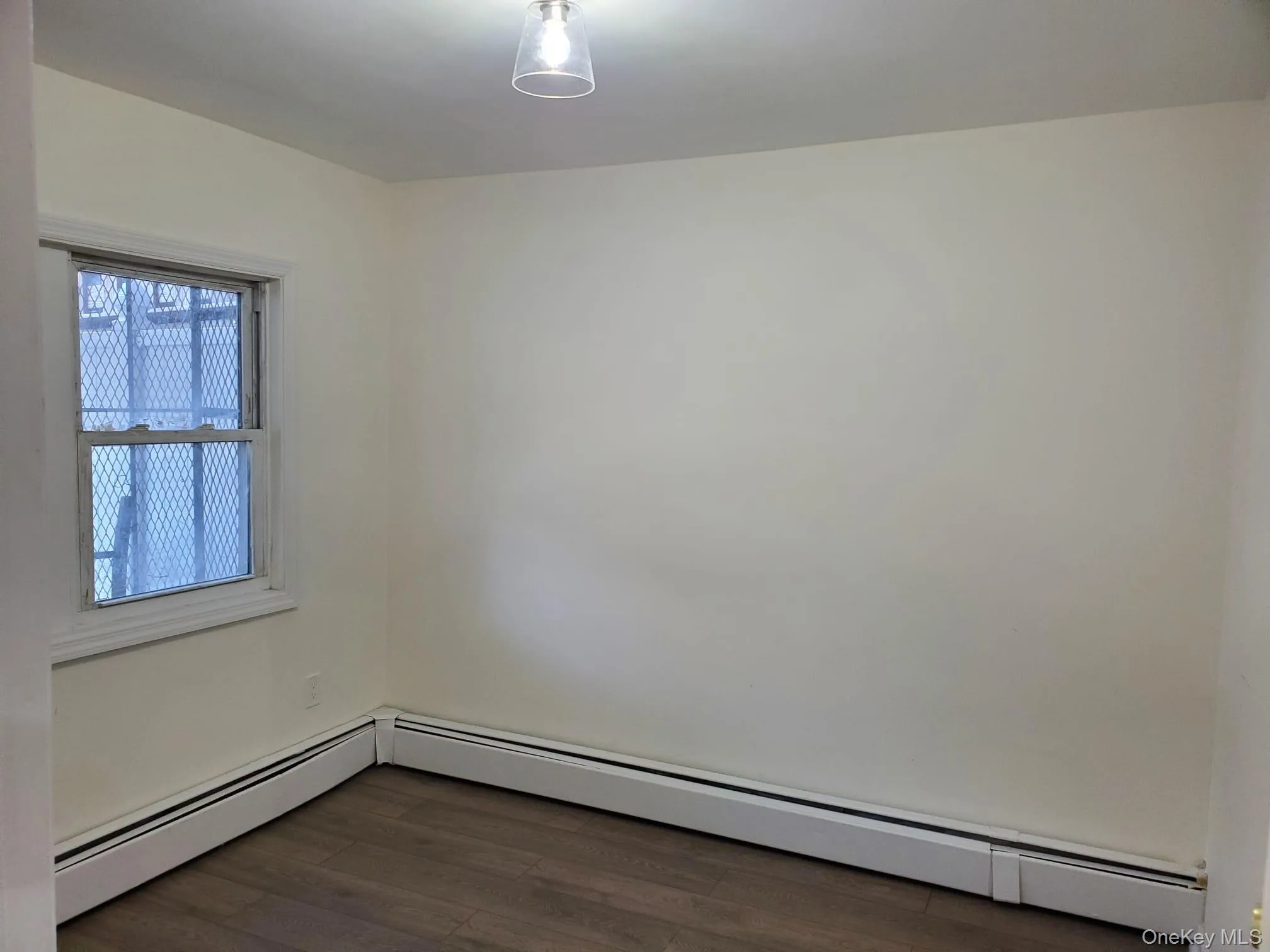 4369 Furman Avenue, New York, NY, 1 Bedroom Bedrooms, 3 Room Rooms,1 BathroomBathrooms,Residential Lease,For Rent,Furman,0,1051949 4369 Furman Avenue, New York, NY, 1 Bedroom Bedrooms, 3 Room Rooms,1 BathroomBathrooms,Residential Lease,For Rent,Furman,0,1051949