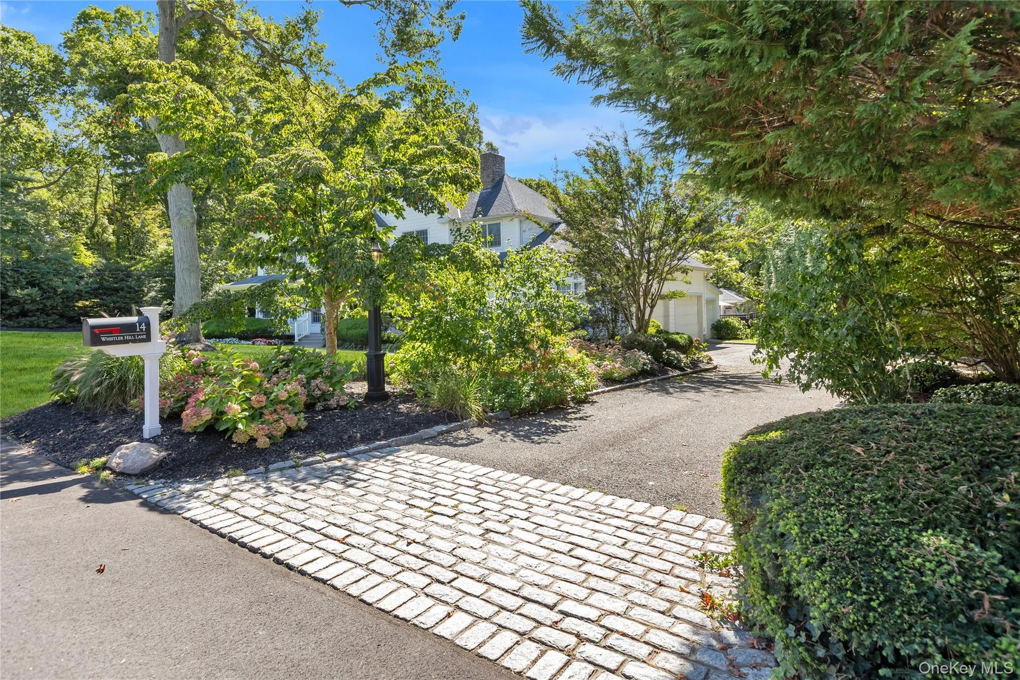 14 Whistler Hill Lane, Huntington, NY, 4 Bedrooms Bedrooms, 10 Rooms Rooms,4 BathroomsBathrooms,Residential,For Rent,Whistler Hill,0,1051951 14 Whistler Hill Lane, Huntington, NY, 4 Bedrooms Bedrooms, 10 Rooms Rooms,4 BathroomsBathrooms,Residential,For Rent,Whistler Hill,0,1051951