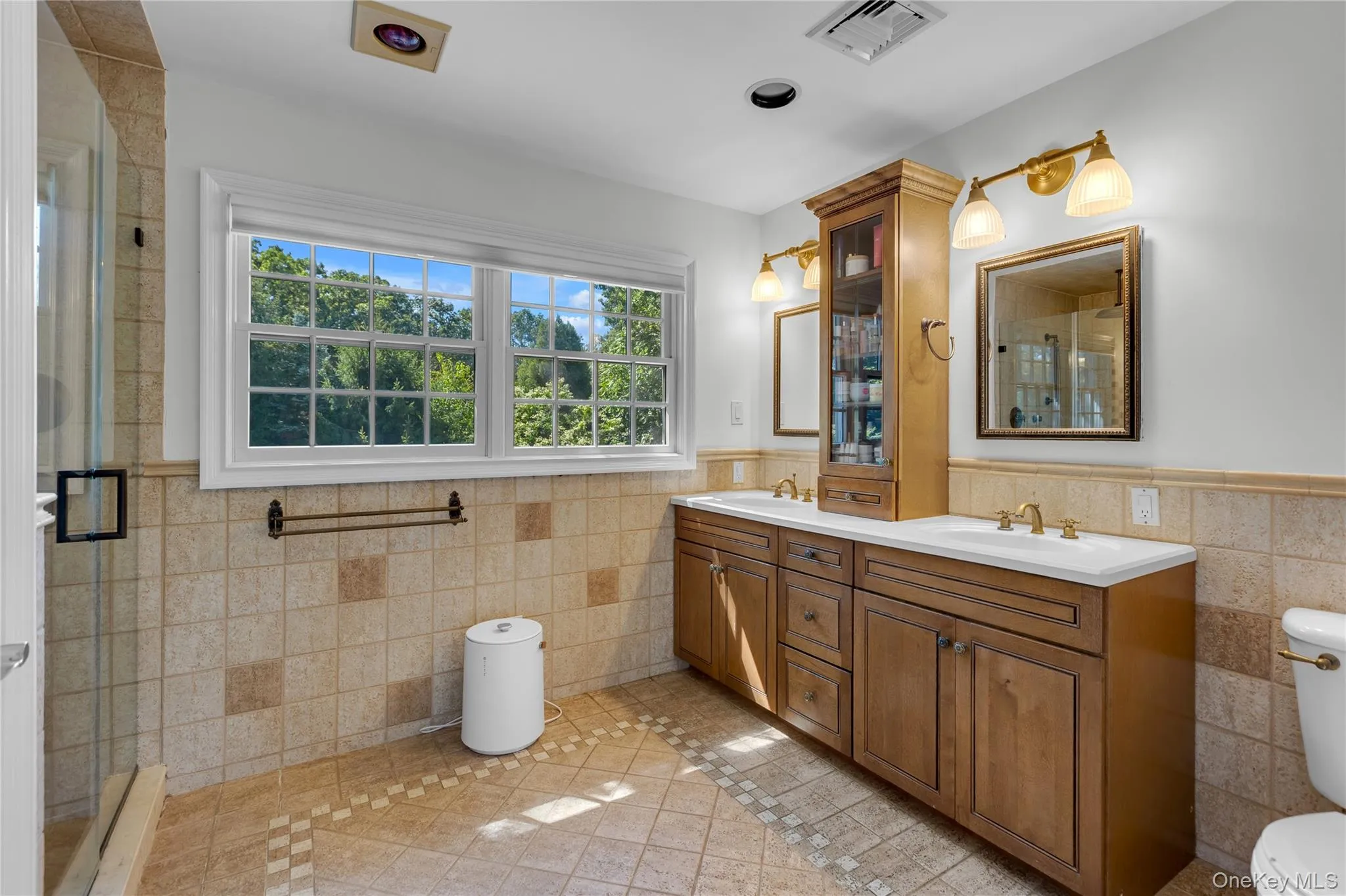 14 Whistler Hill Lane, Huntington, NY, 4 Bedrooms Bedrooms, 10 Rooms Rooms,4 BathroomsBathrooms,Residential,For Rent,Whistler Hill,0,1051951 14 Whistler Hill Lane, Huntington, NY, 4 Bedrooms Bedrooms, 10 Rooms Rooms,4 BathroomsBathrooms,Residential,For Rent,Whistler Hill,0,1051951